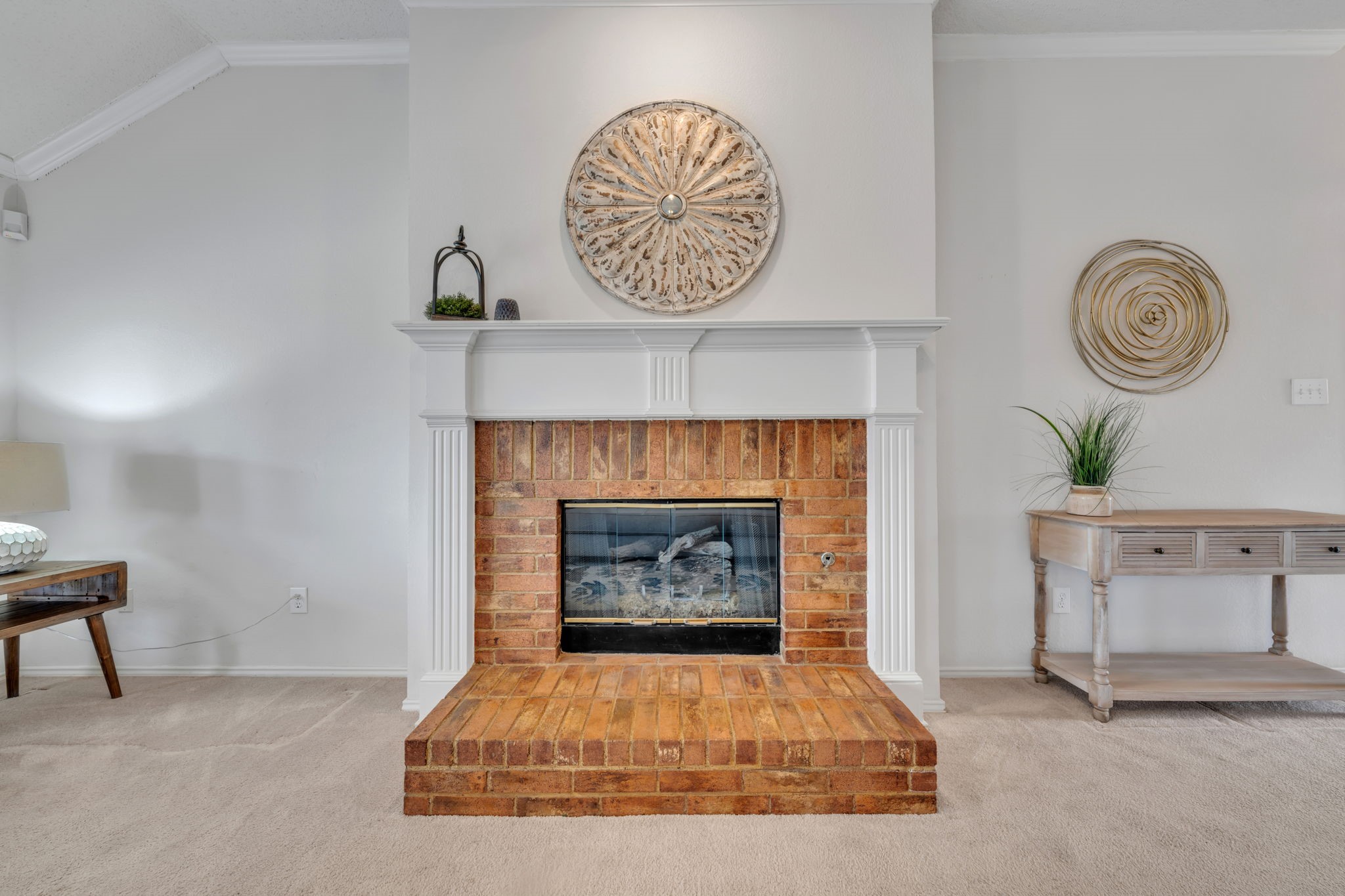 2214 Saint Albens Place