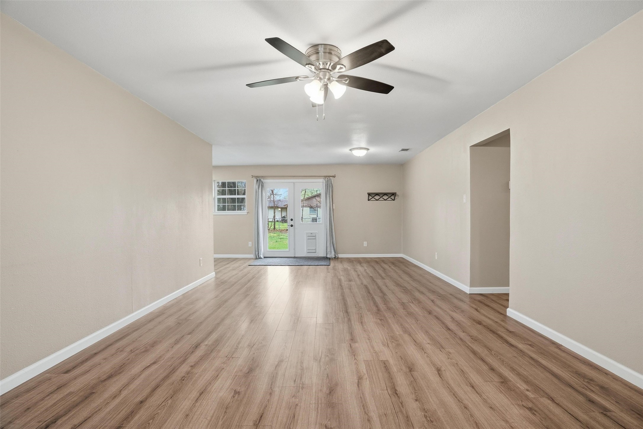 120 NW Suzanne Terrace