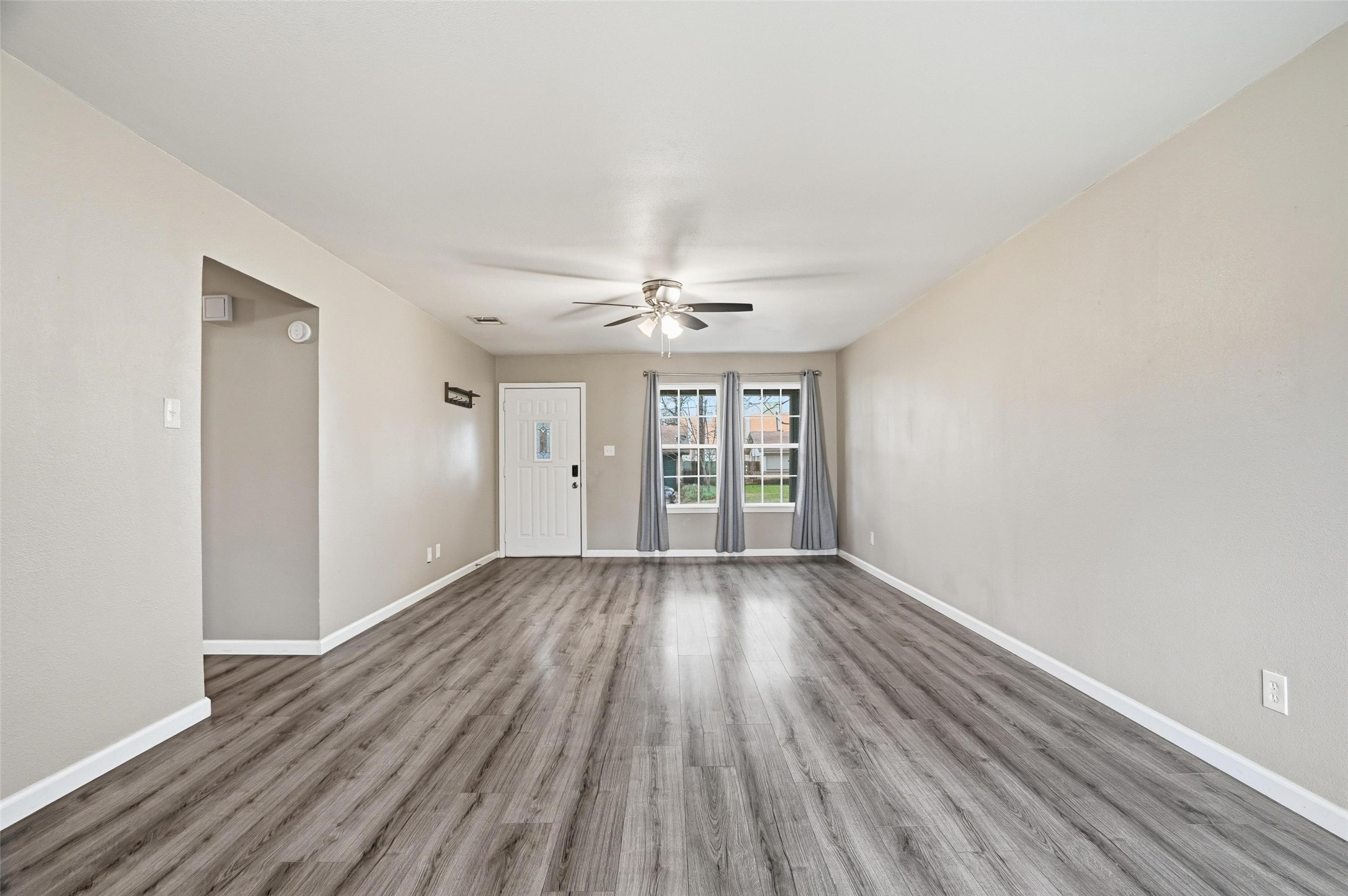 120 NW Suzanne Terrace