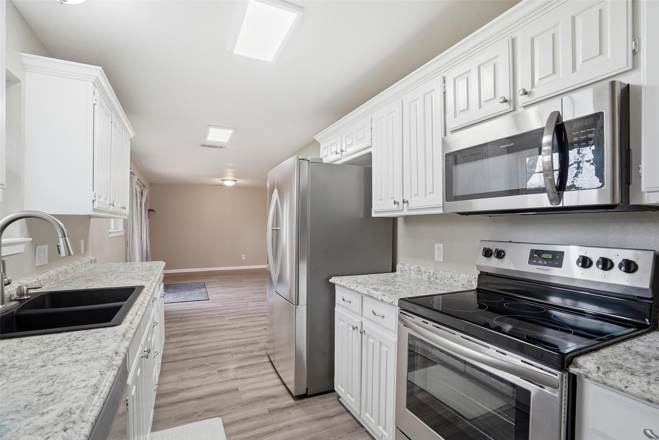 120 NW Suzanne Terrace