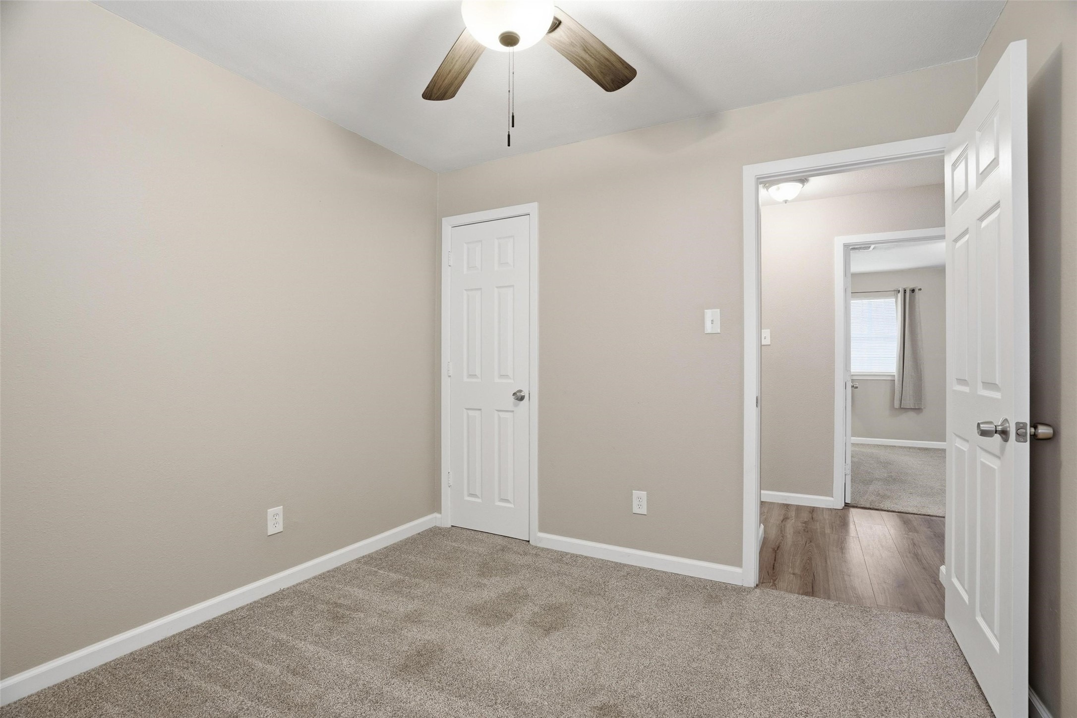 120 NW Suzanne Terrace