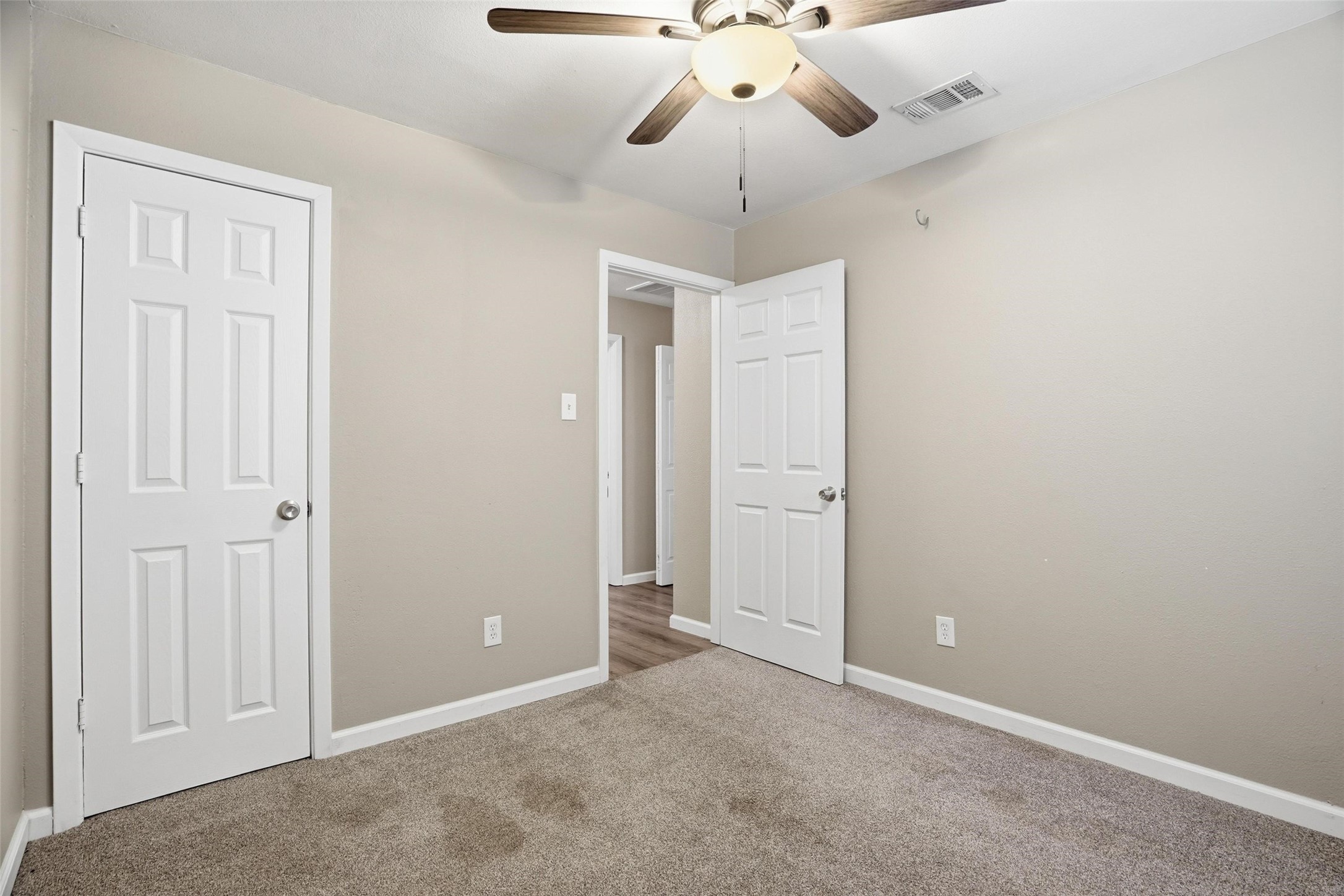 120 NW Suzanne Terrace