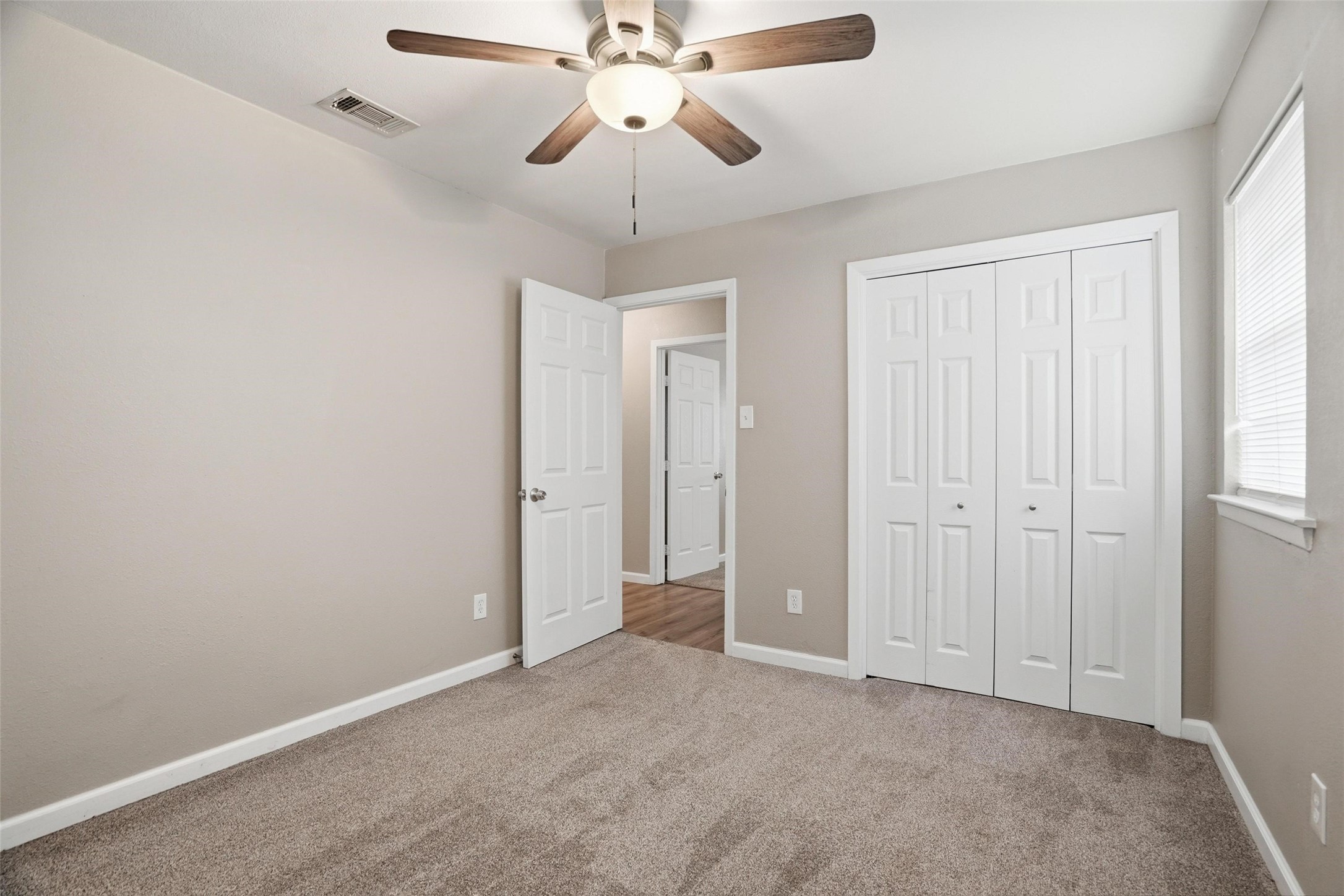 120 NW Suzanne Terrace