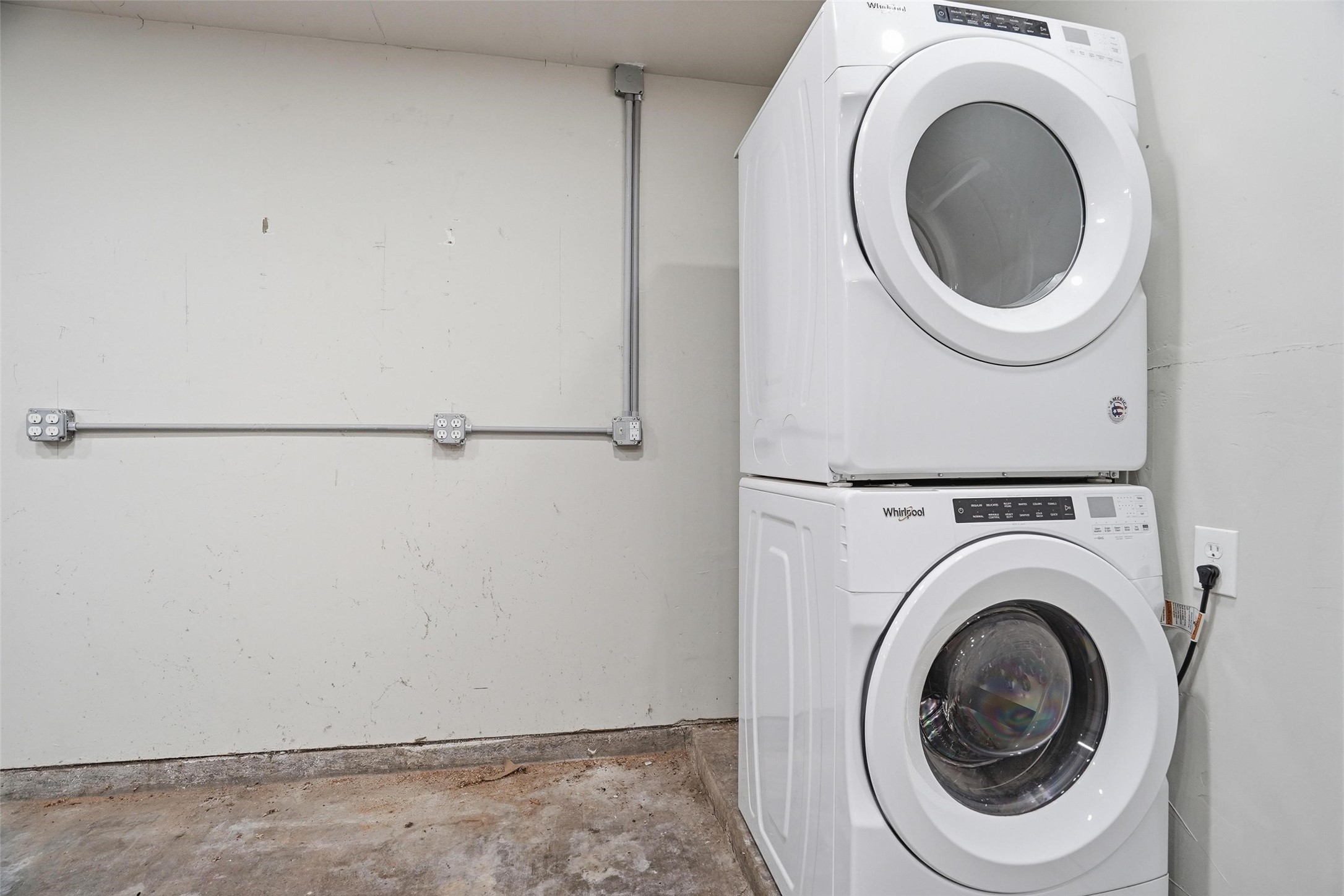 120 NW Suzanne Terrace