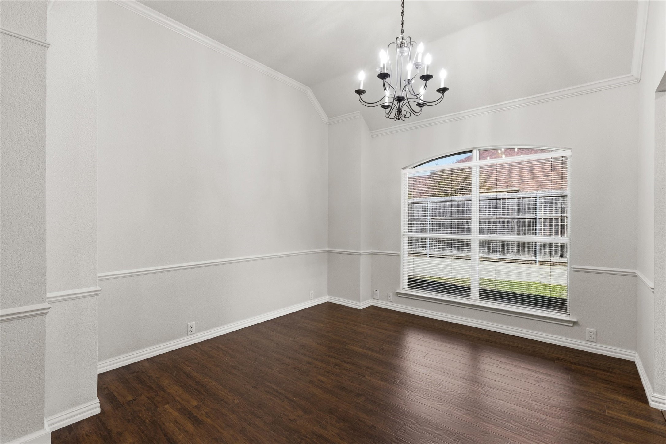 3004 Saint Lynda Drive