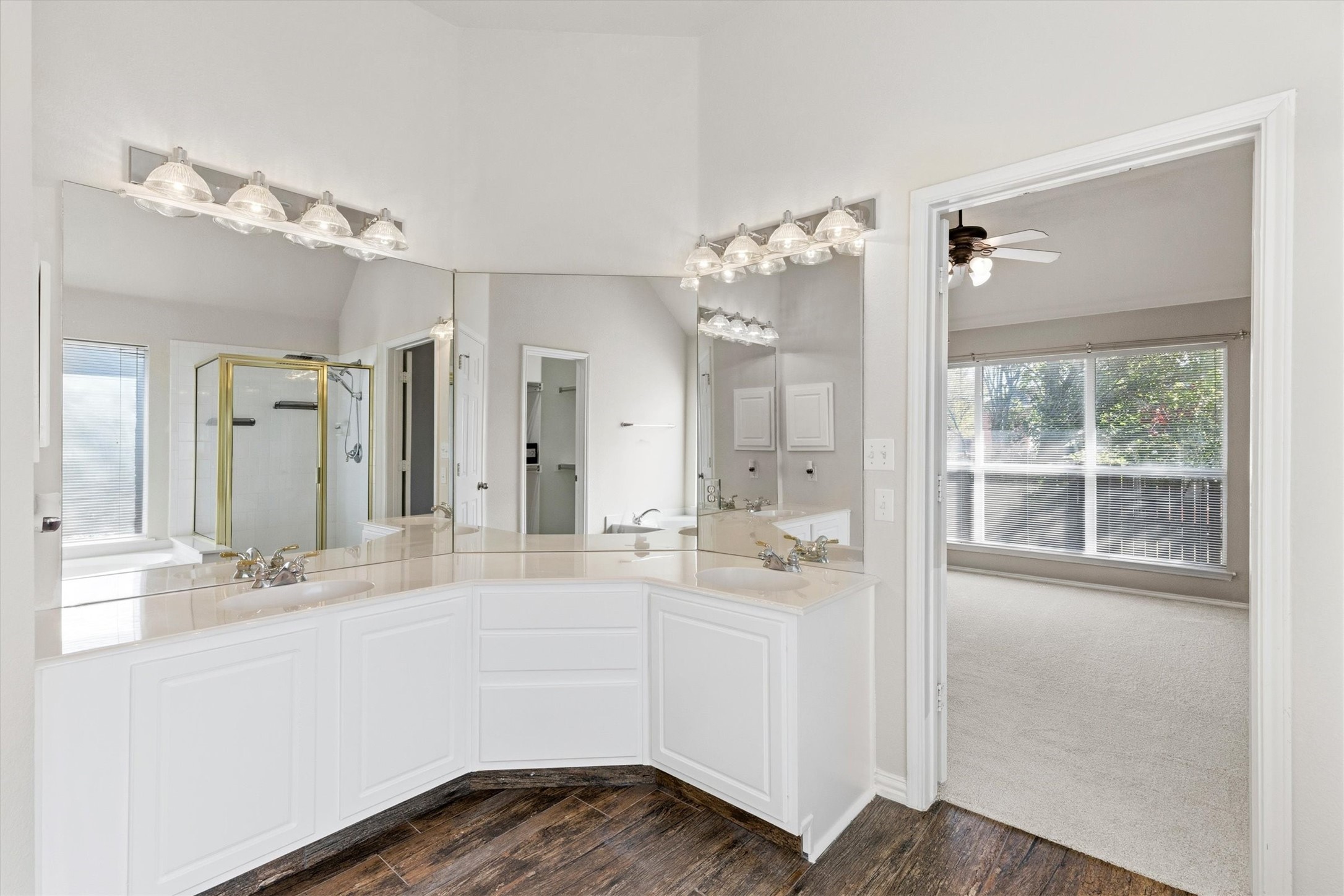 3004 Saint Lynda Drive