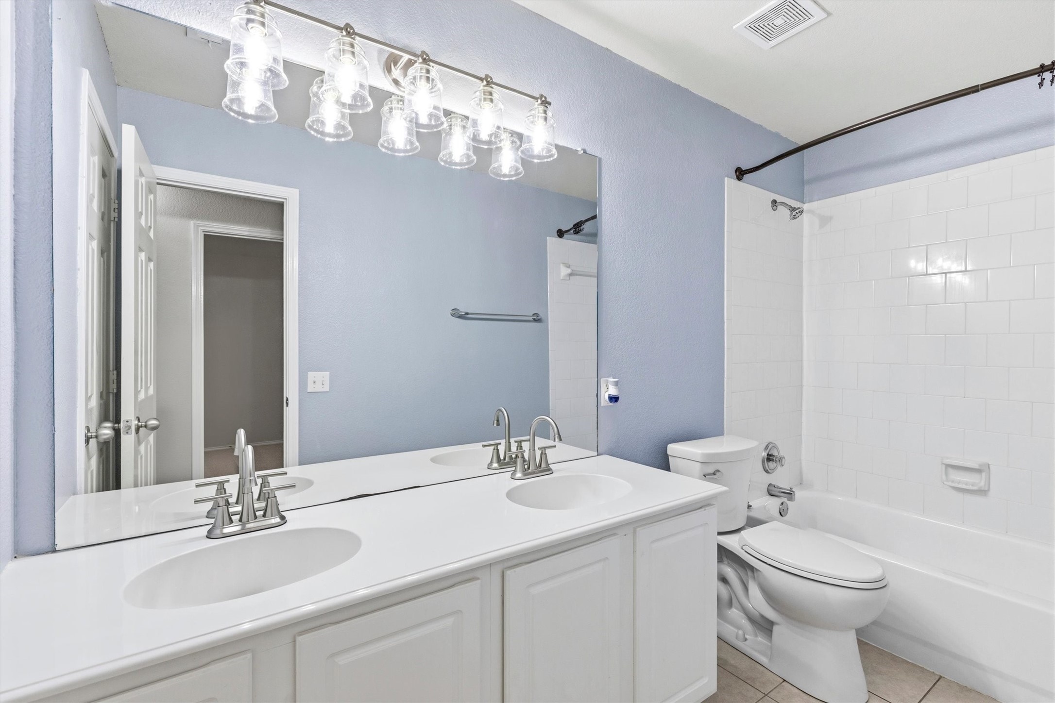 3004 Saint Lynda Drive