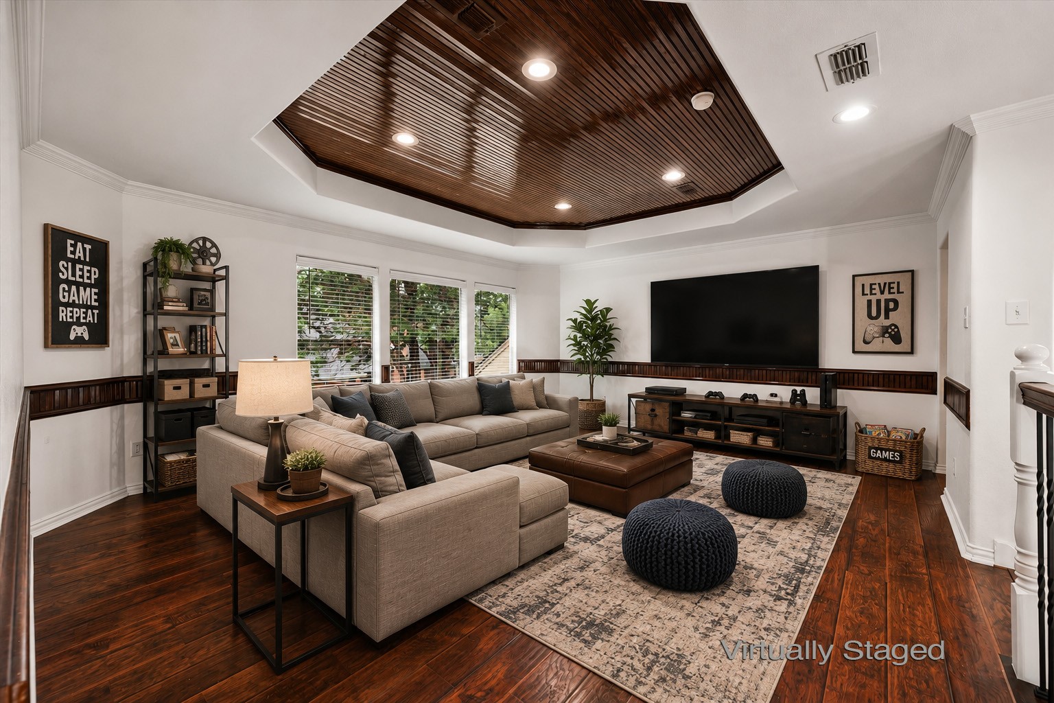 2 Treewood Court