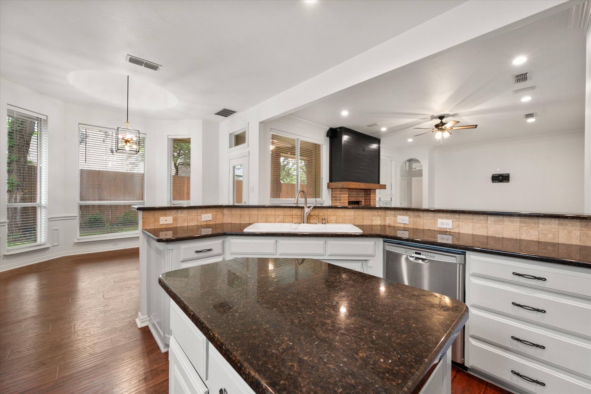 2 Treewood Court