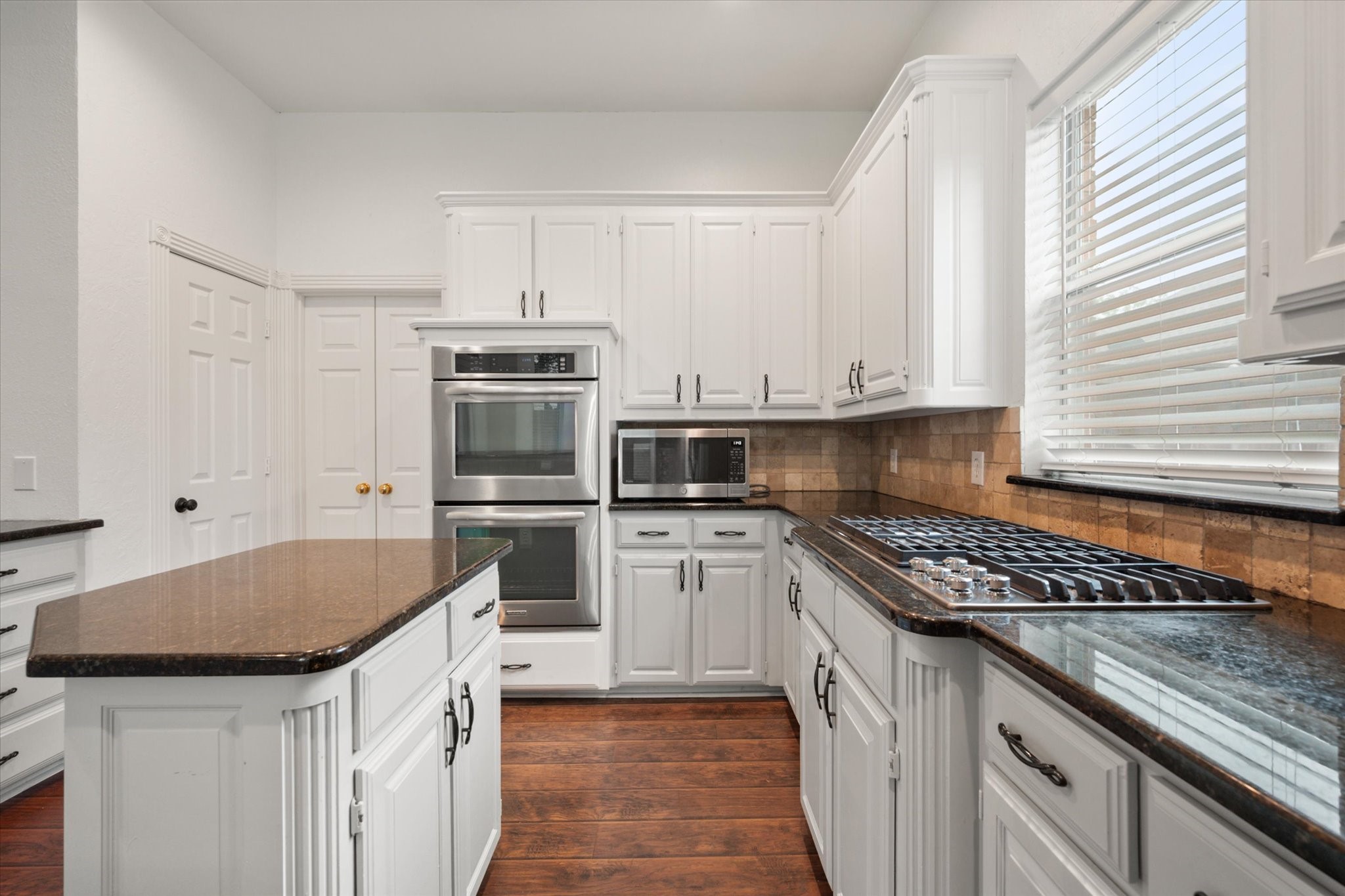 2 Treewood Court