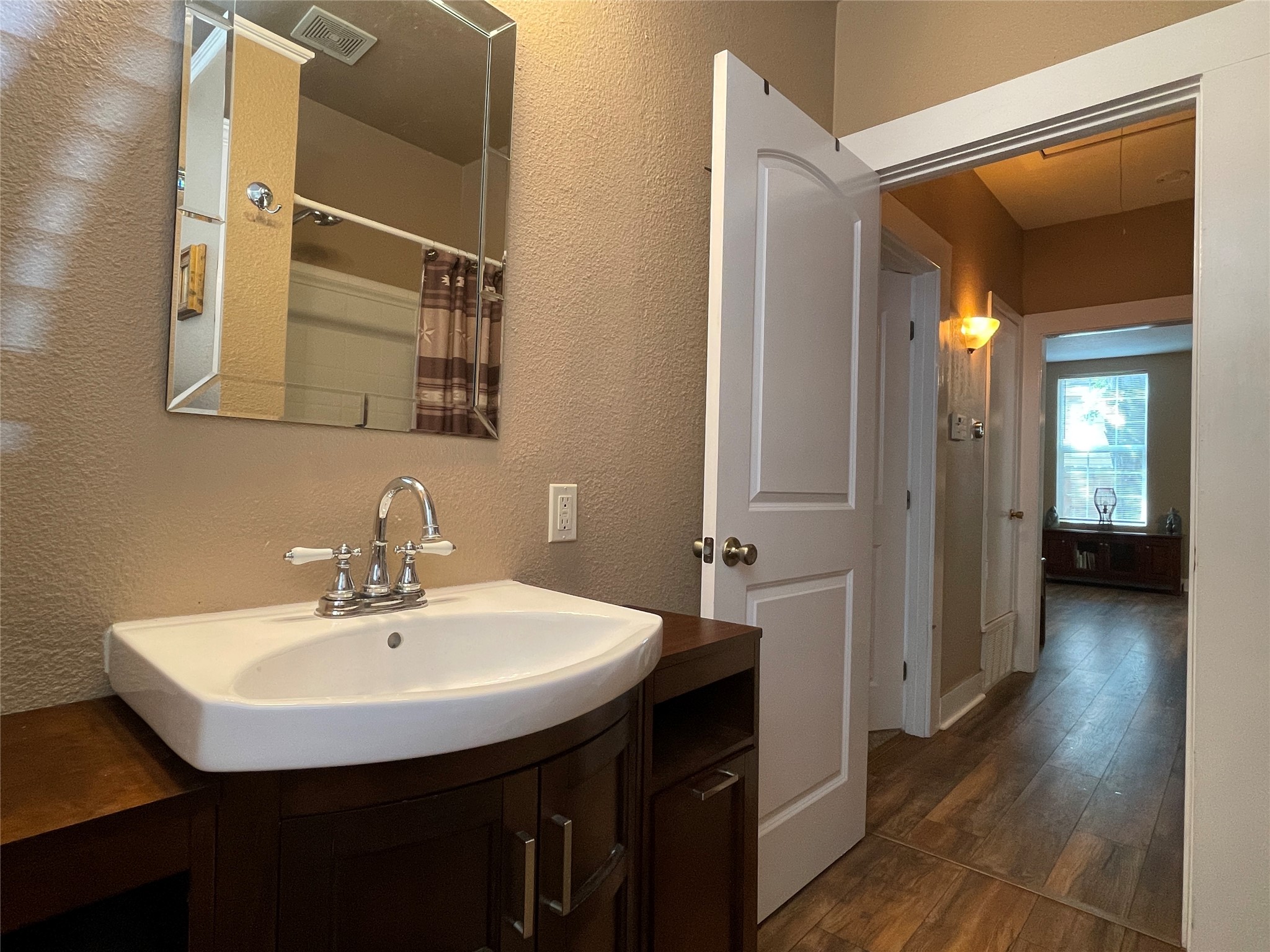 5101 Birchman Avenue