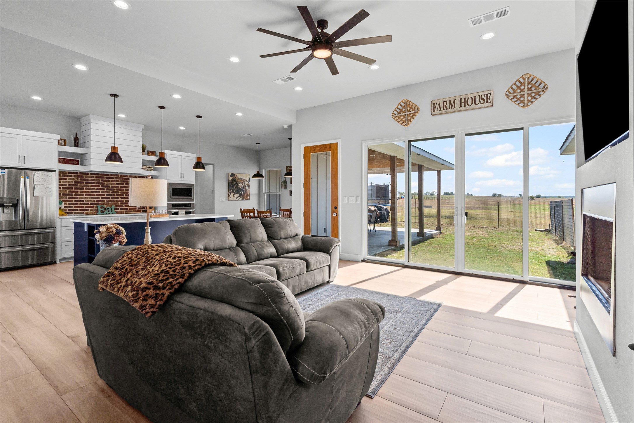 2350 County Road 1104