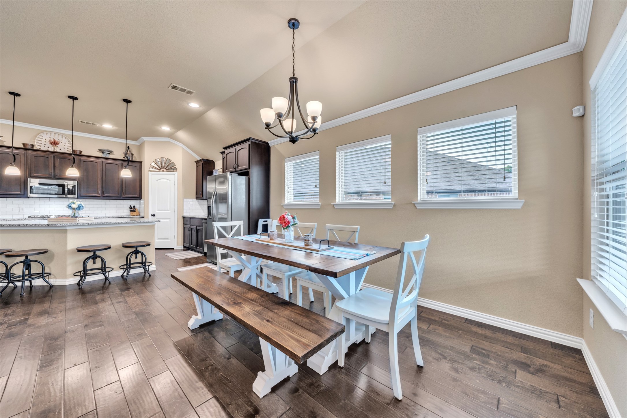 6000 Dunnlevy Drive