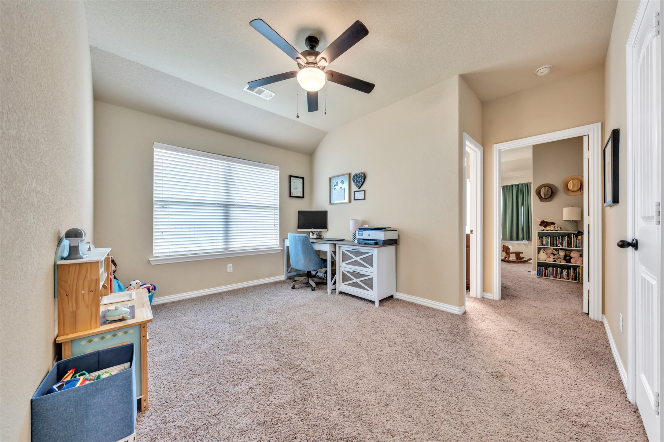 6000 Dunnlevy Drive