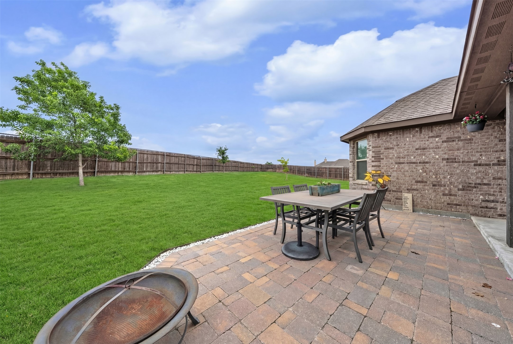 6000 Dunnlevy Drive