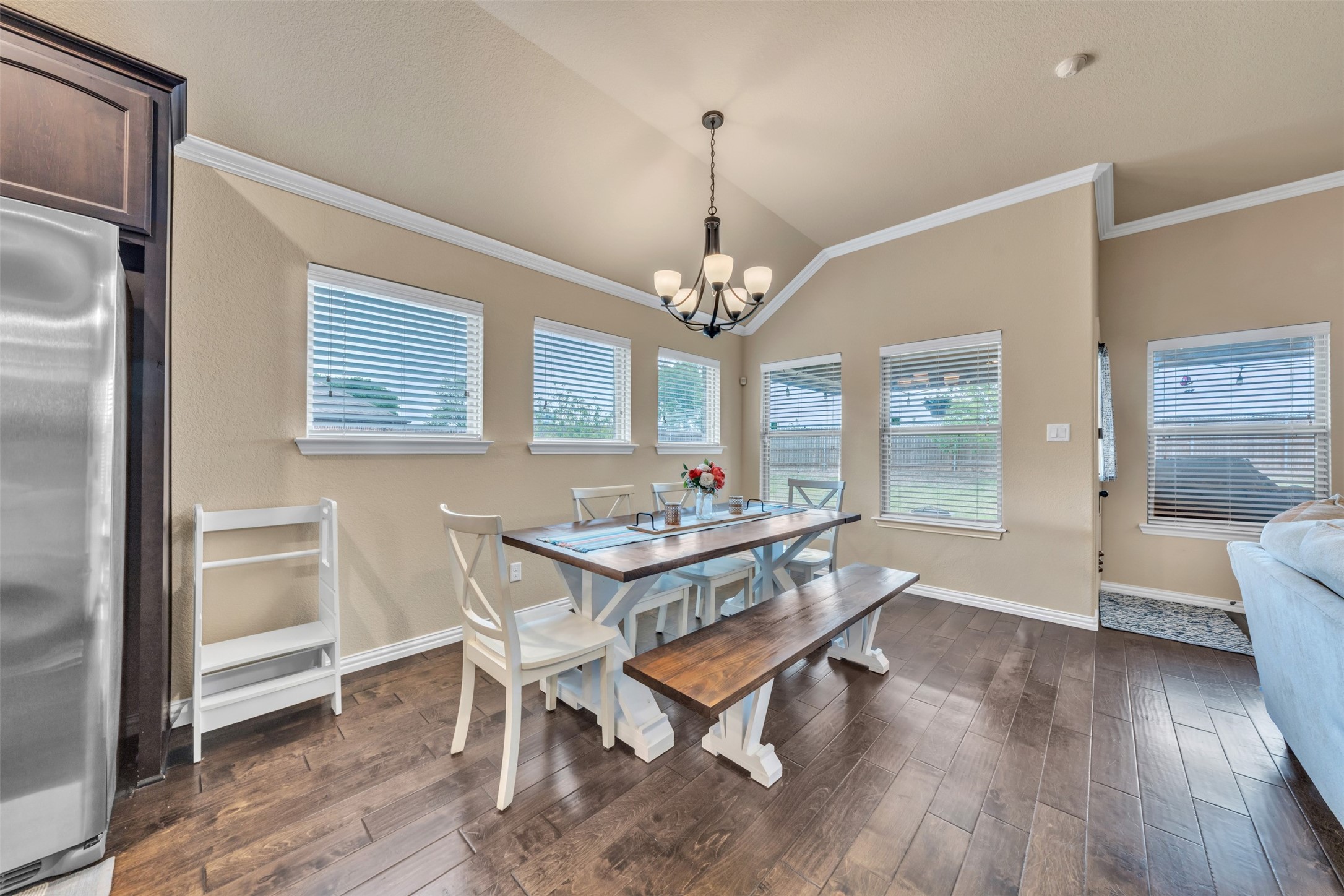 6000 Dunnlevy Drive