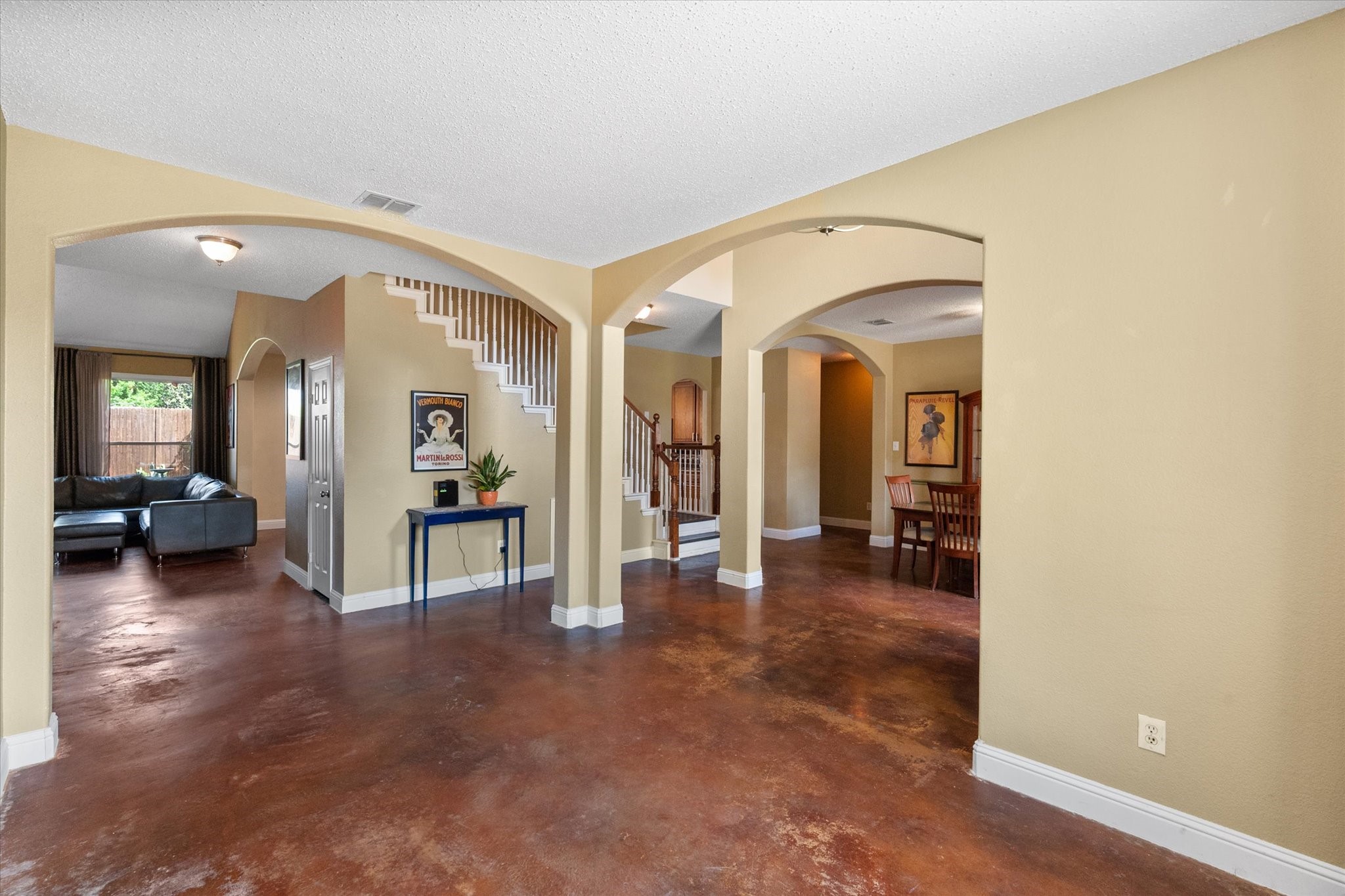 1305 Liverpool Lane