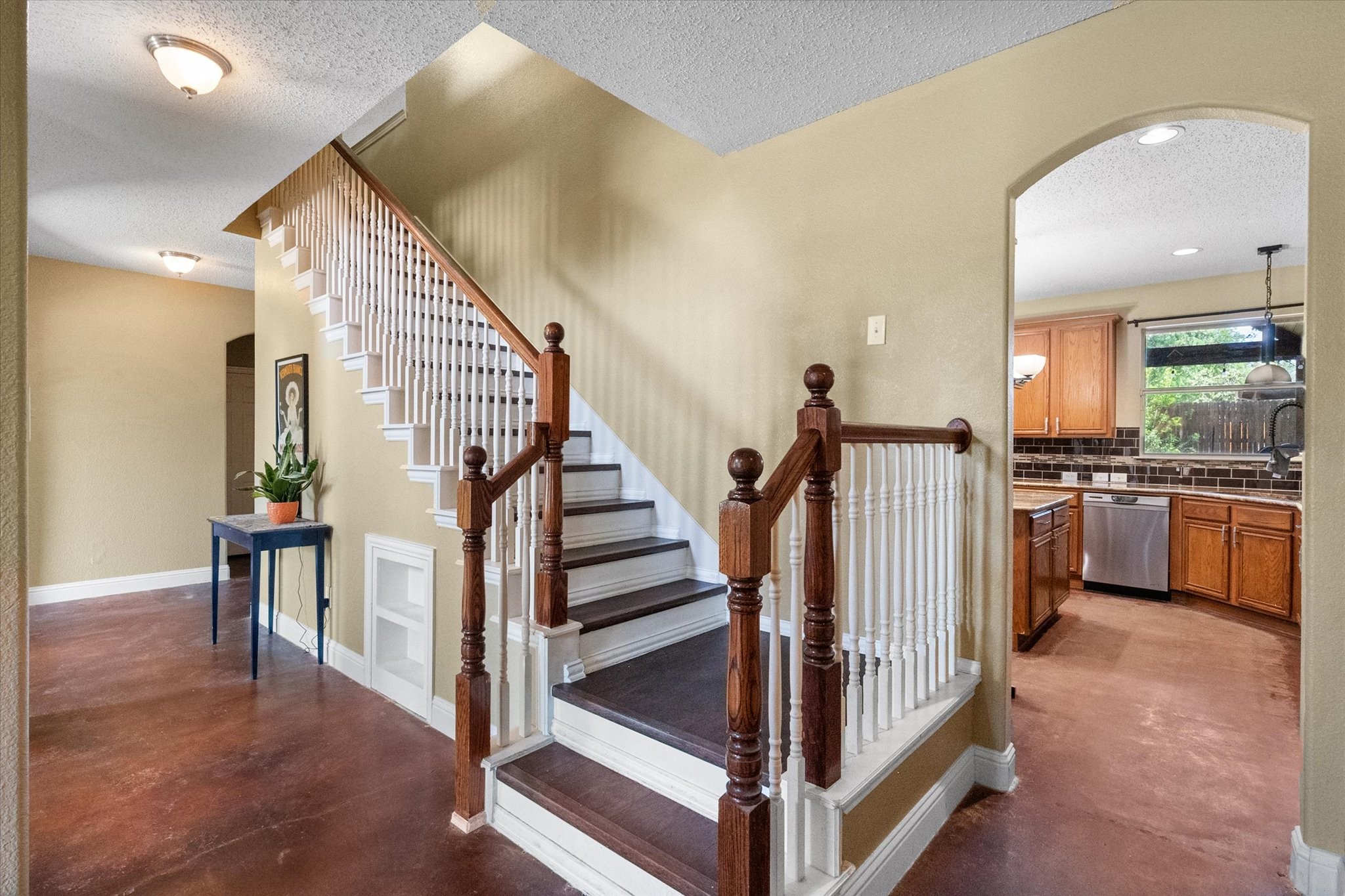 1305 Liverpool Lane