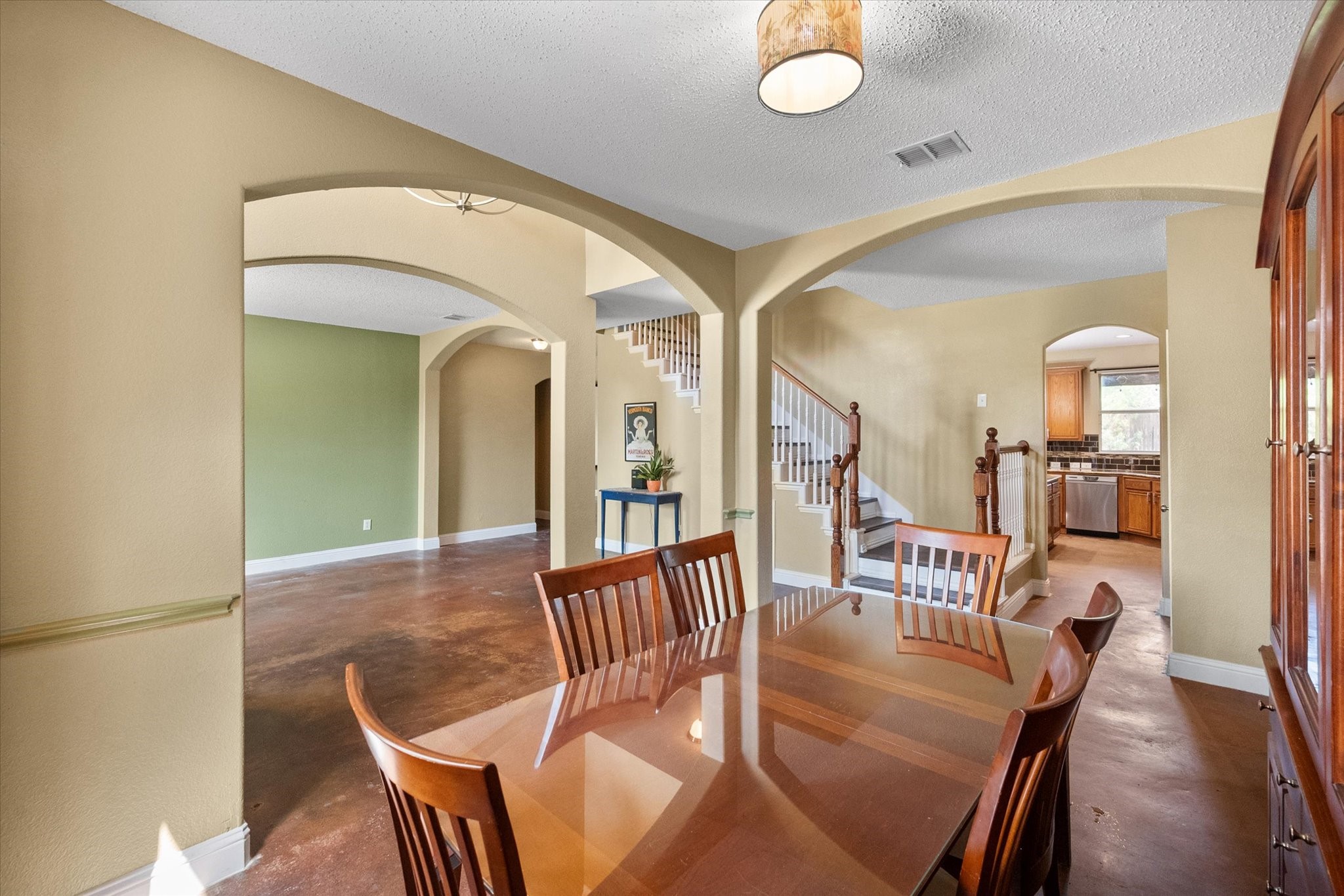 1305 Liverpool Lane