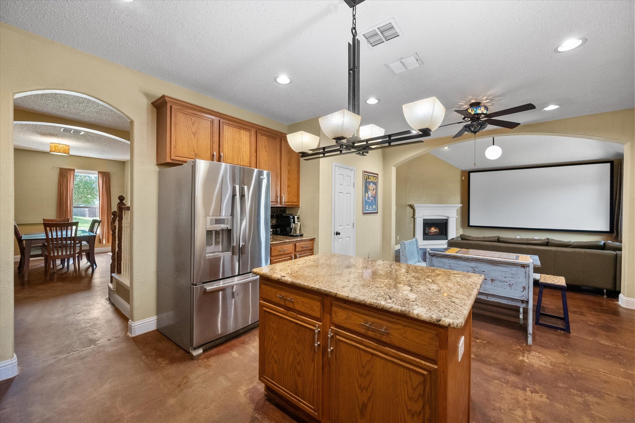 1305 Liverpool Lane