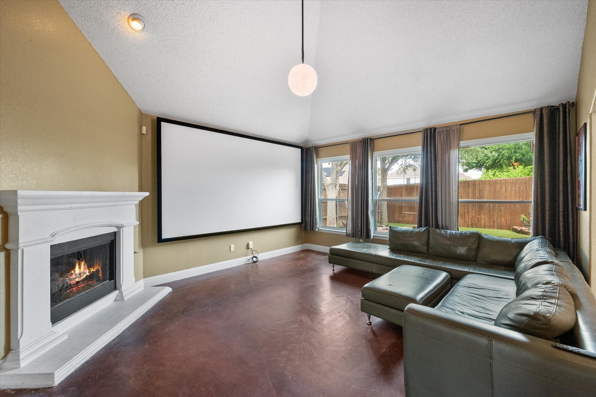 1305 Liverpool Lane