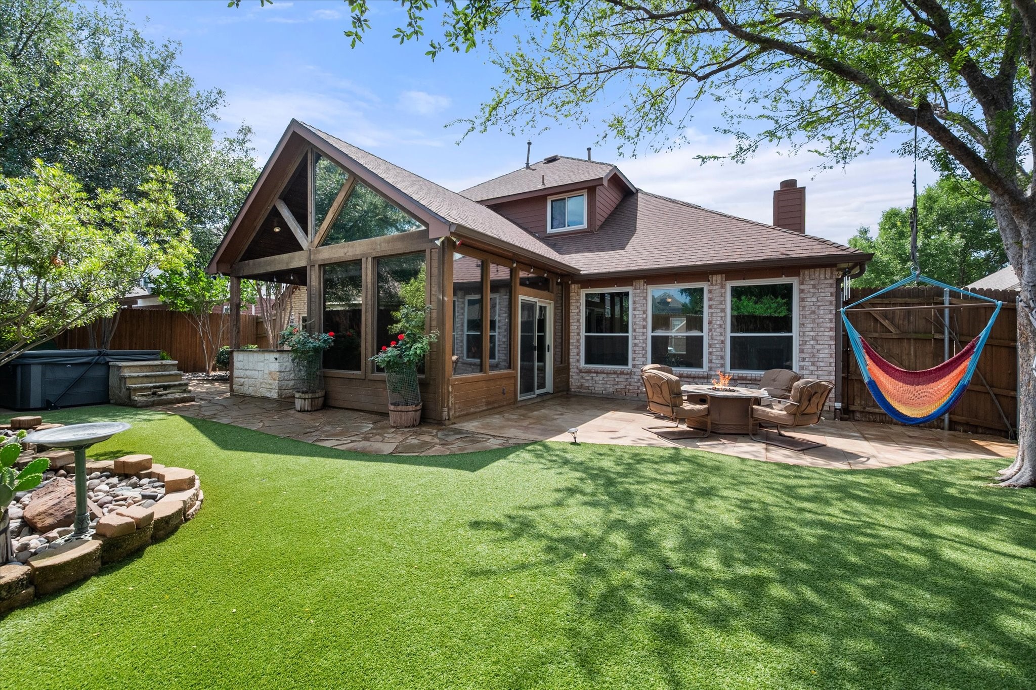 1305 Liverpool Lane