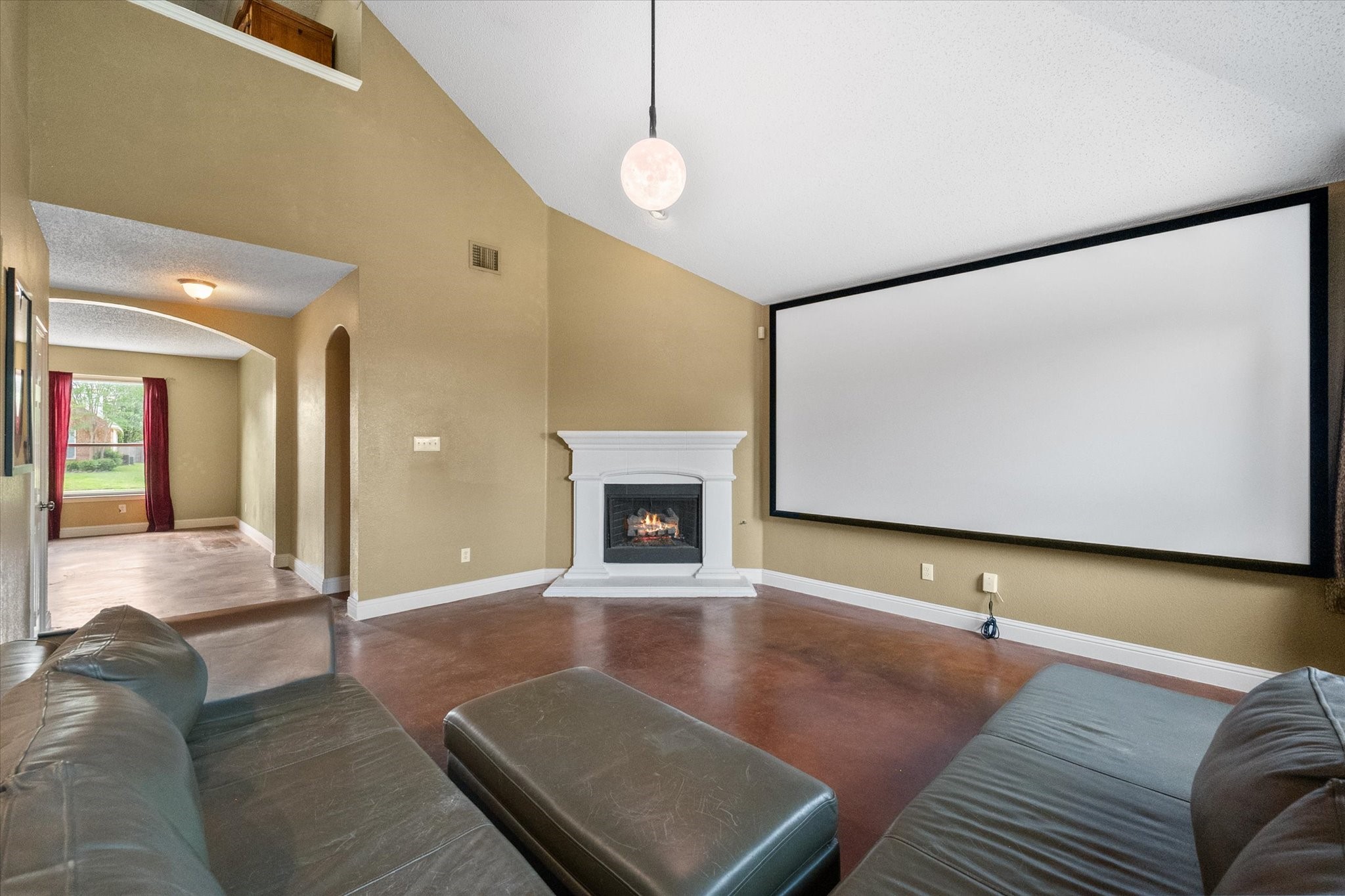 1305 Liverpool Lane
