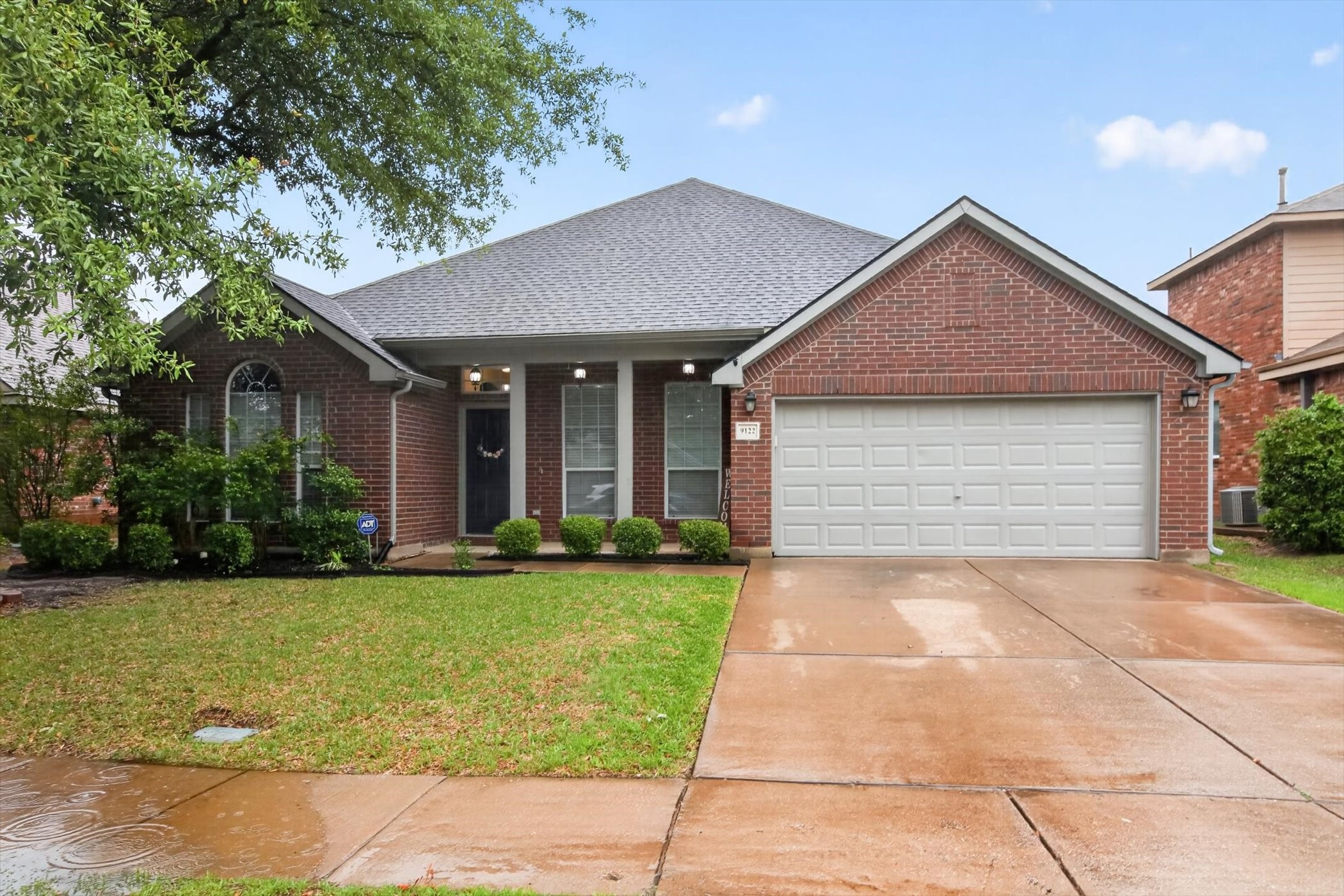 9122 Water Oak Drive