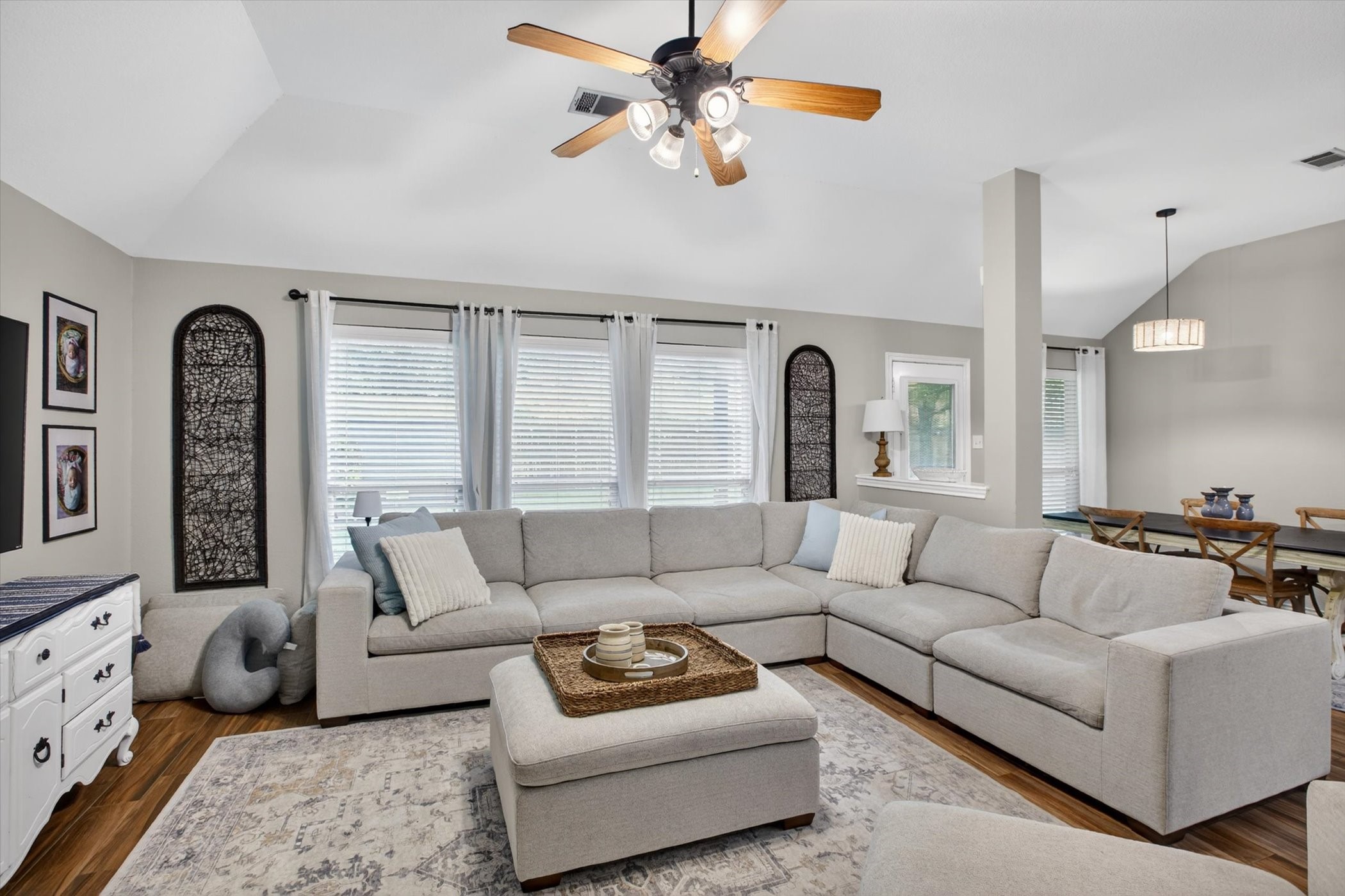 9122 Water Oak Drive