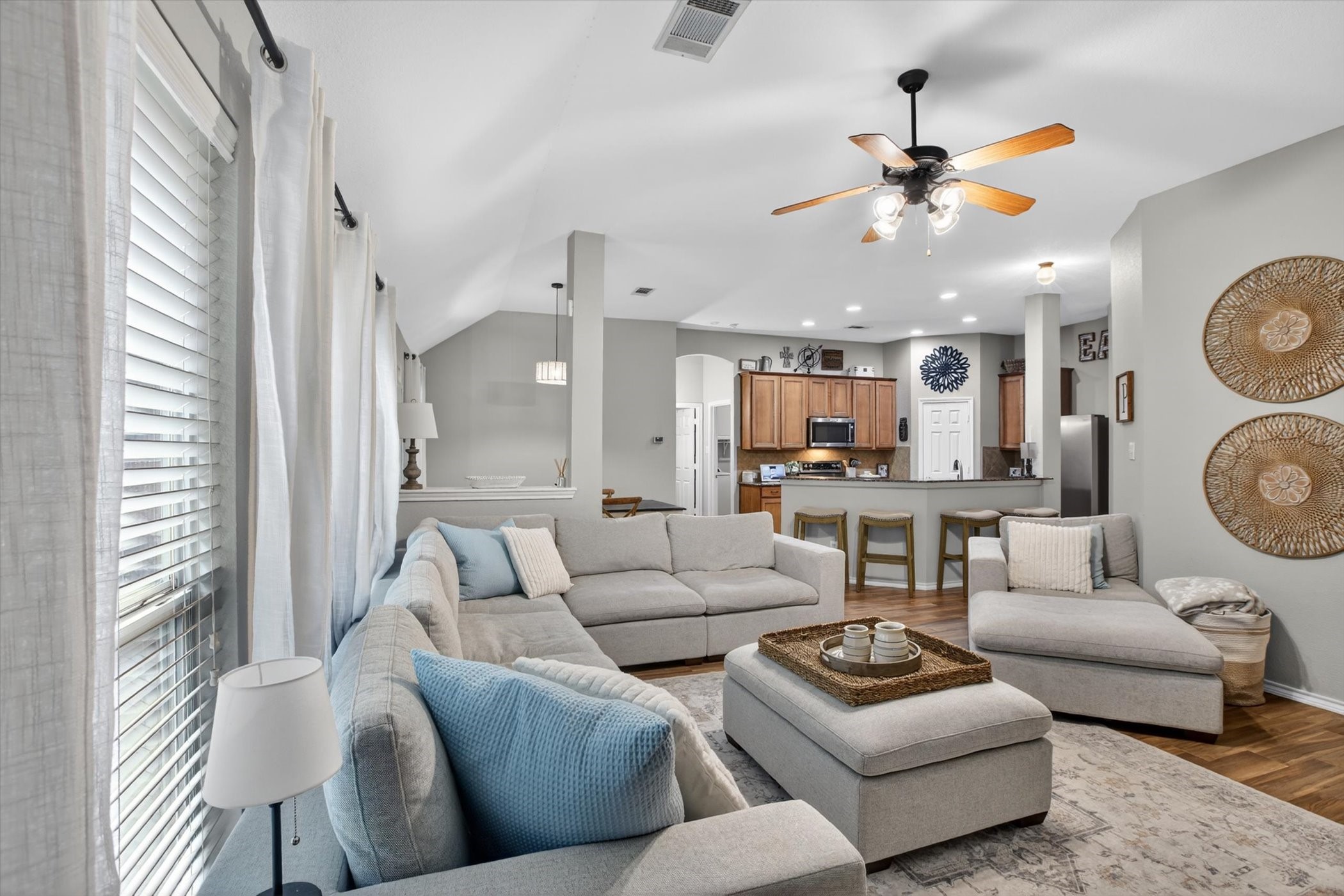 9122 Water Oak Drive
