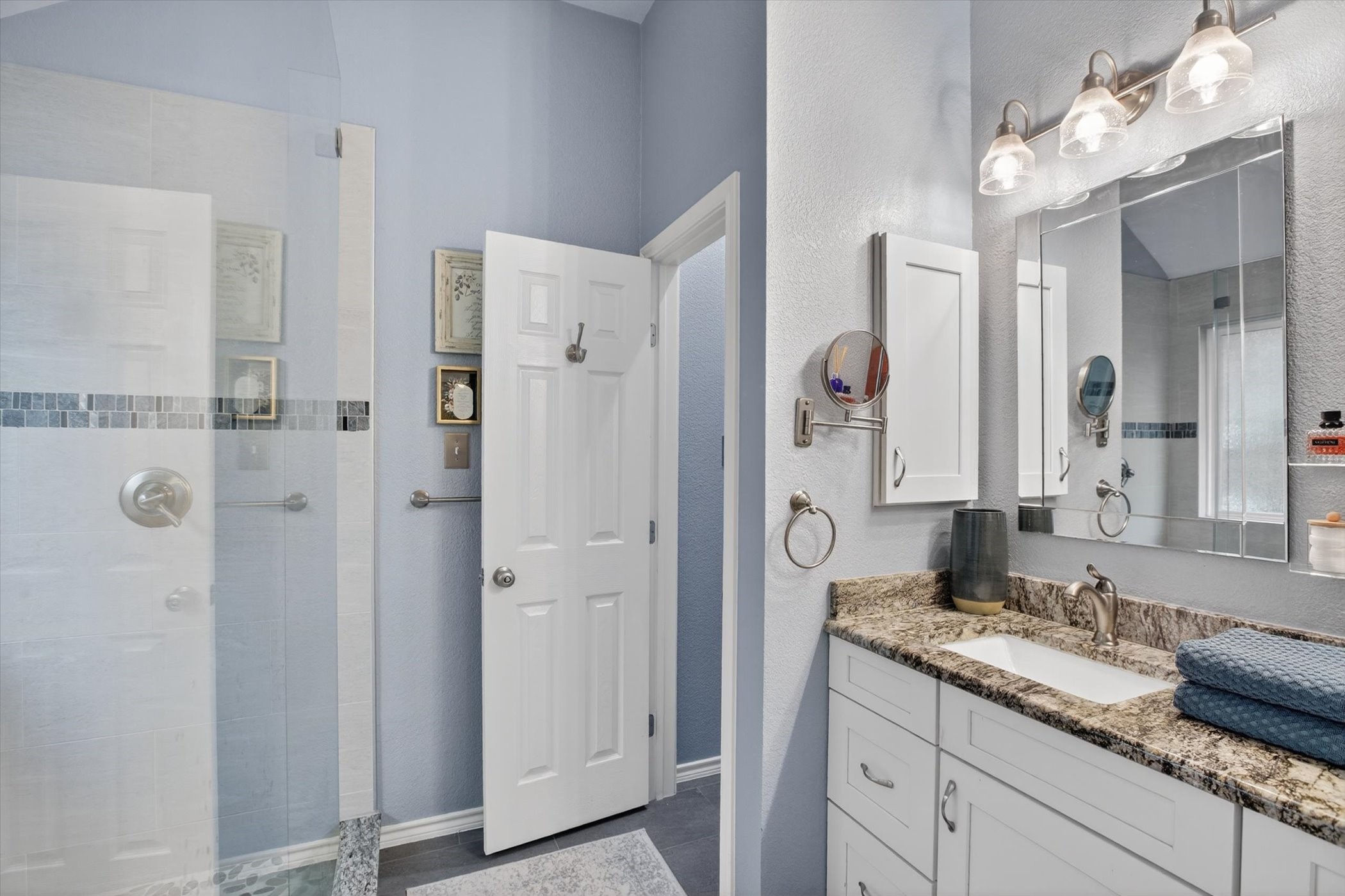9122 Water Oak Drive