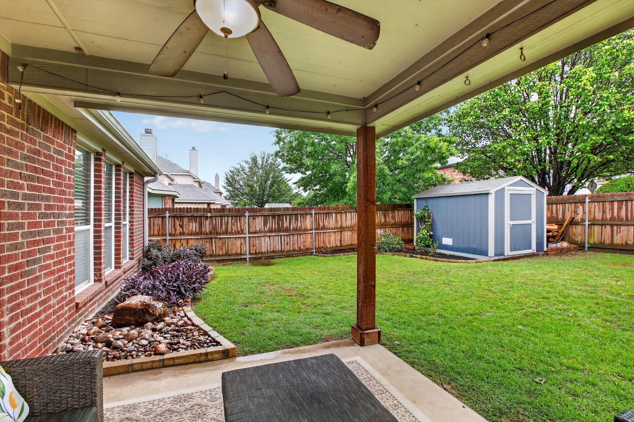 9122 Water Oak Drive