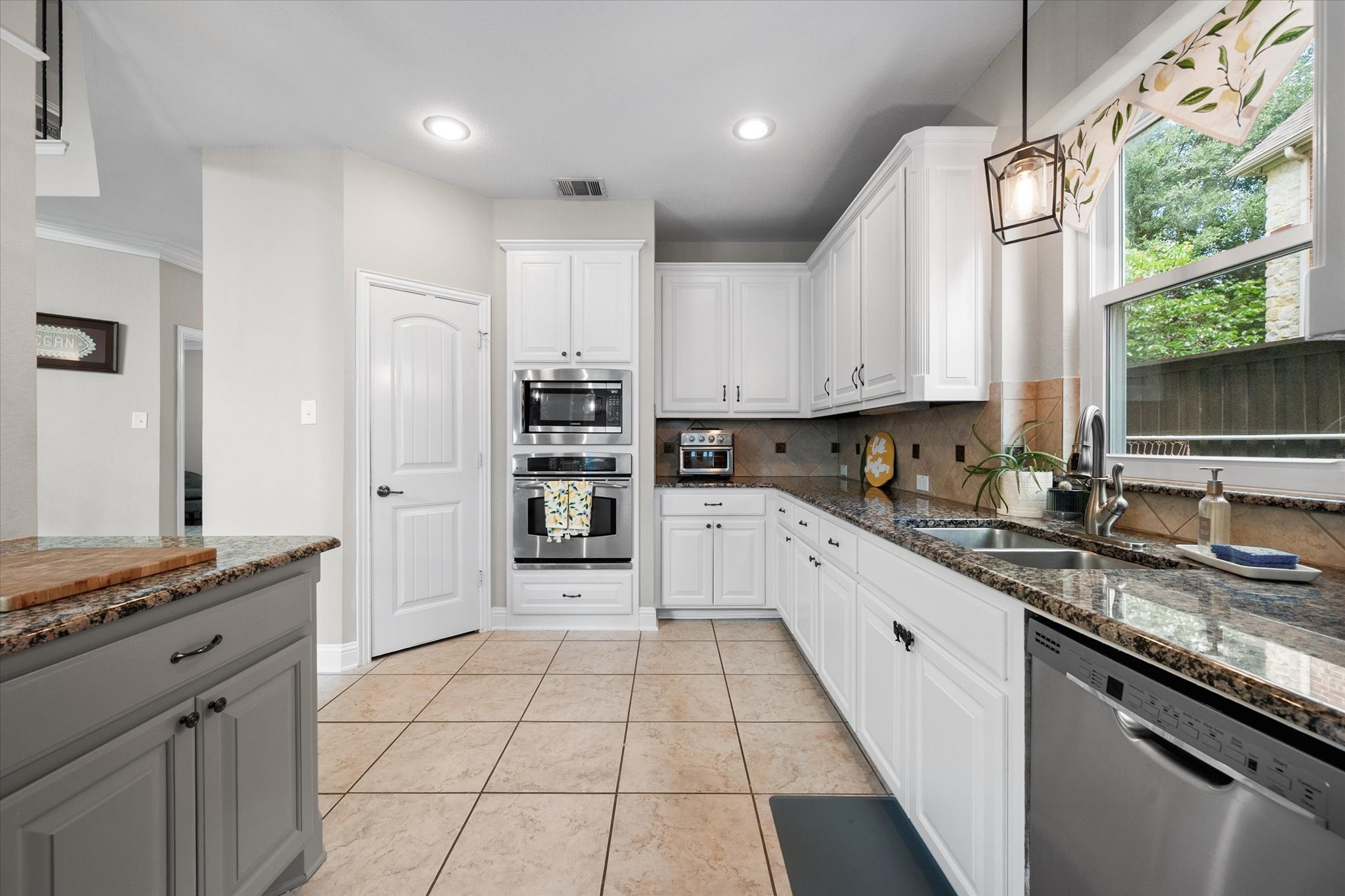 2647 Waterfront Drive