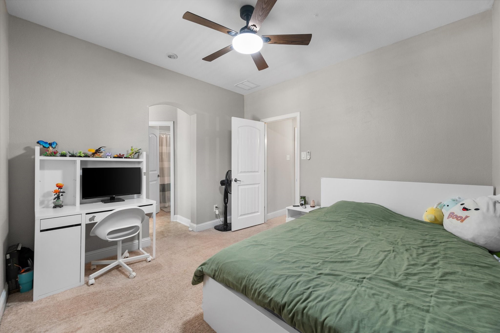 2647 Waterfront Drive