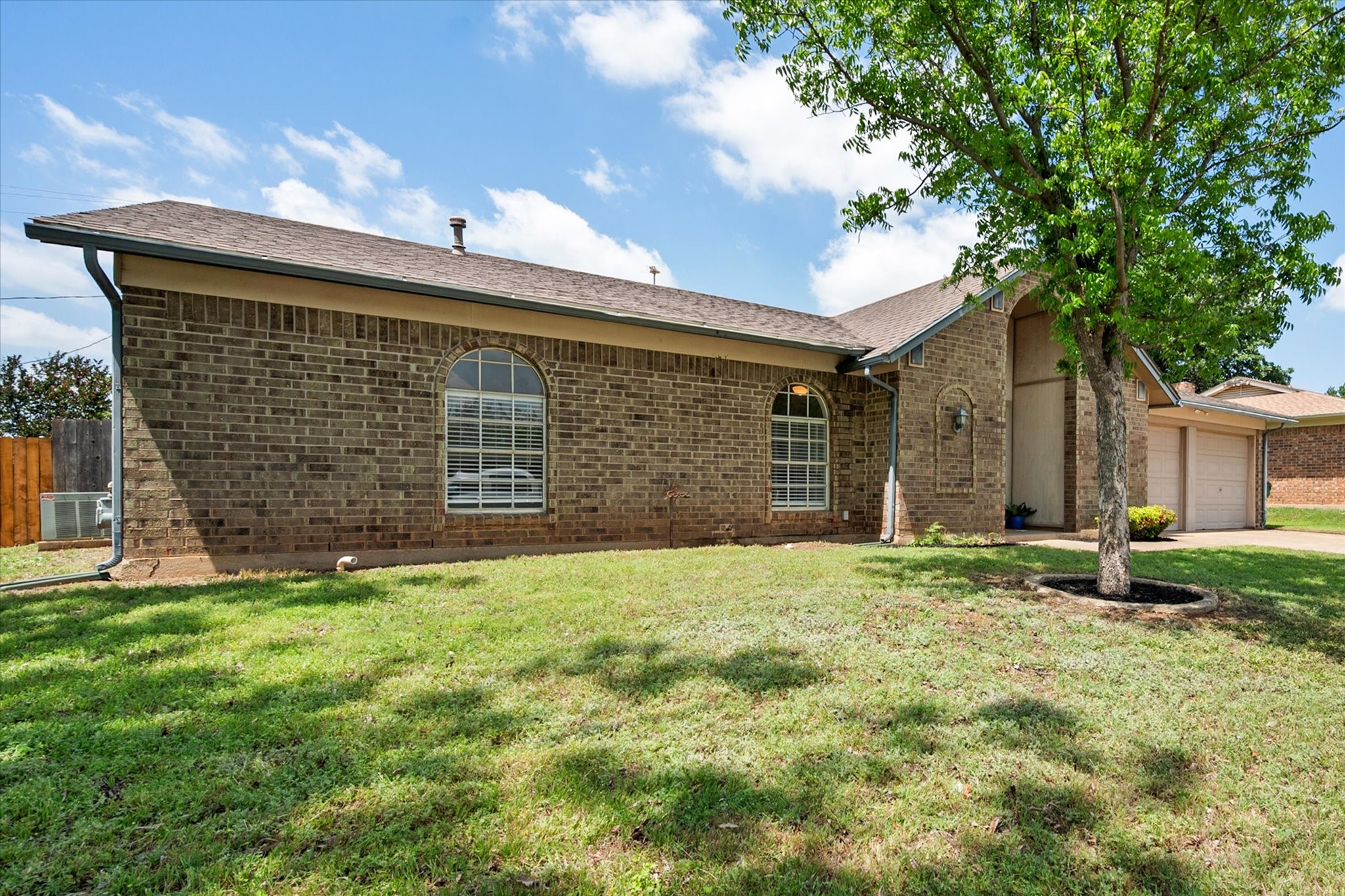 212 S Heights Drive