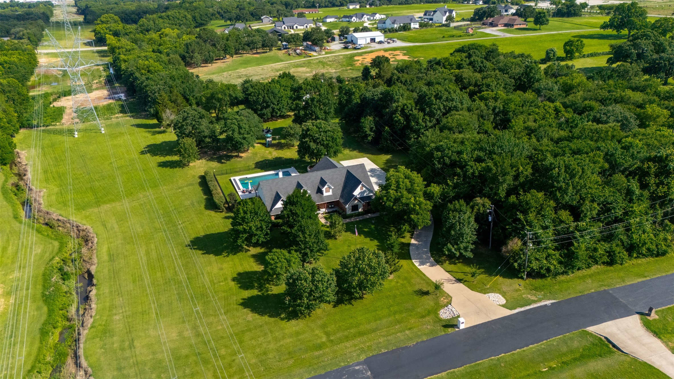 7466 Bent Trail