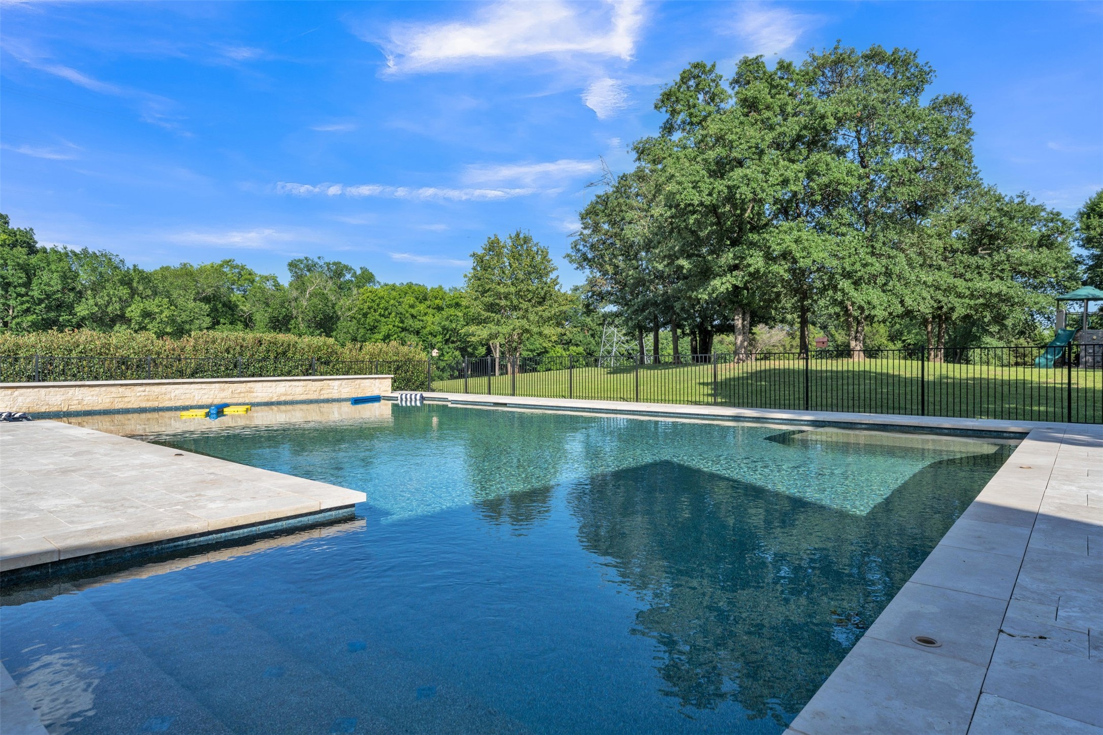 7466 Bent Trail