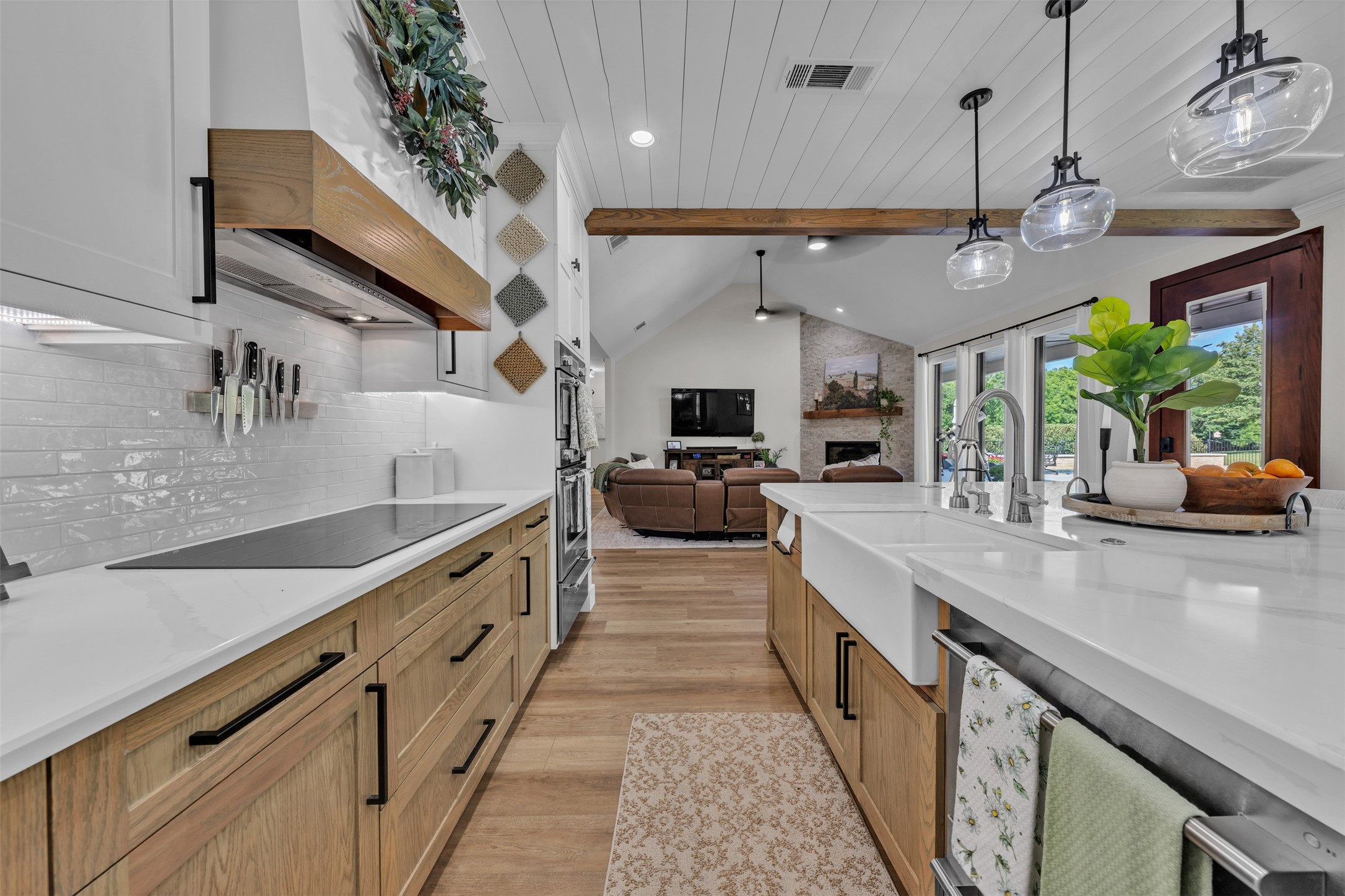 7466 Bent Trail