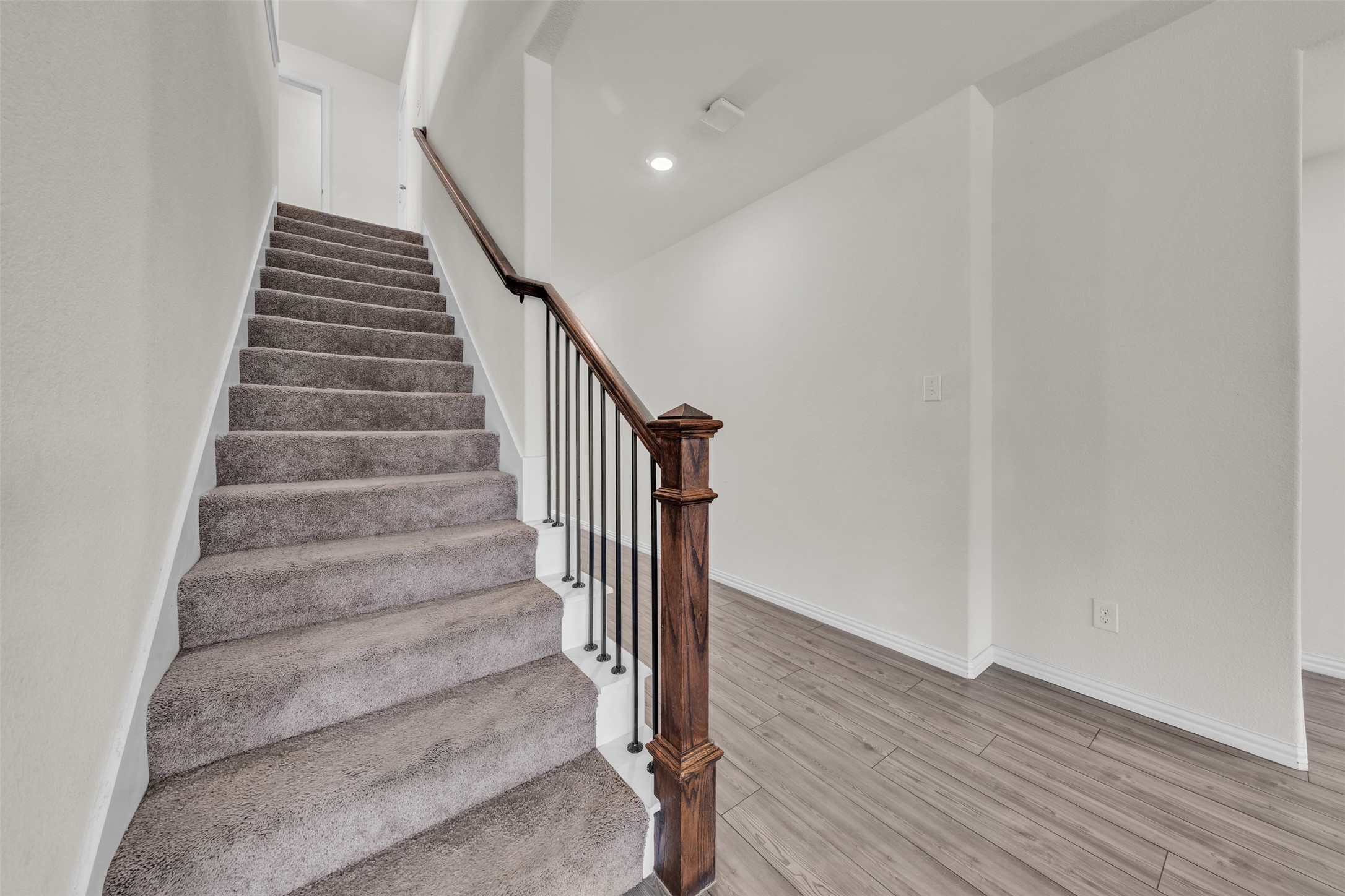 9106 Fall Creek Court