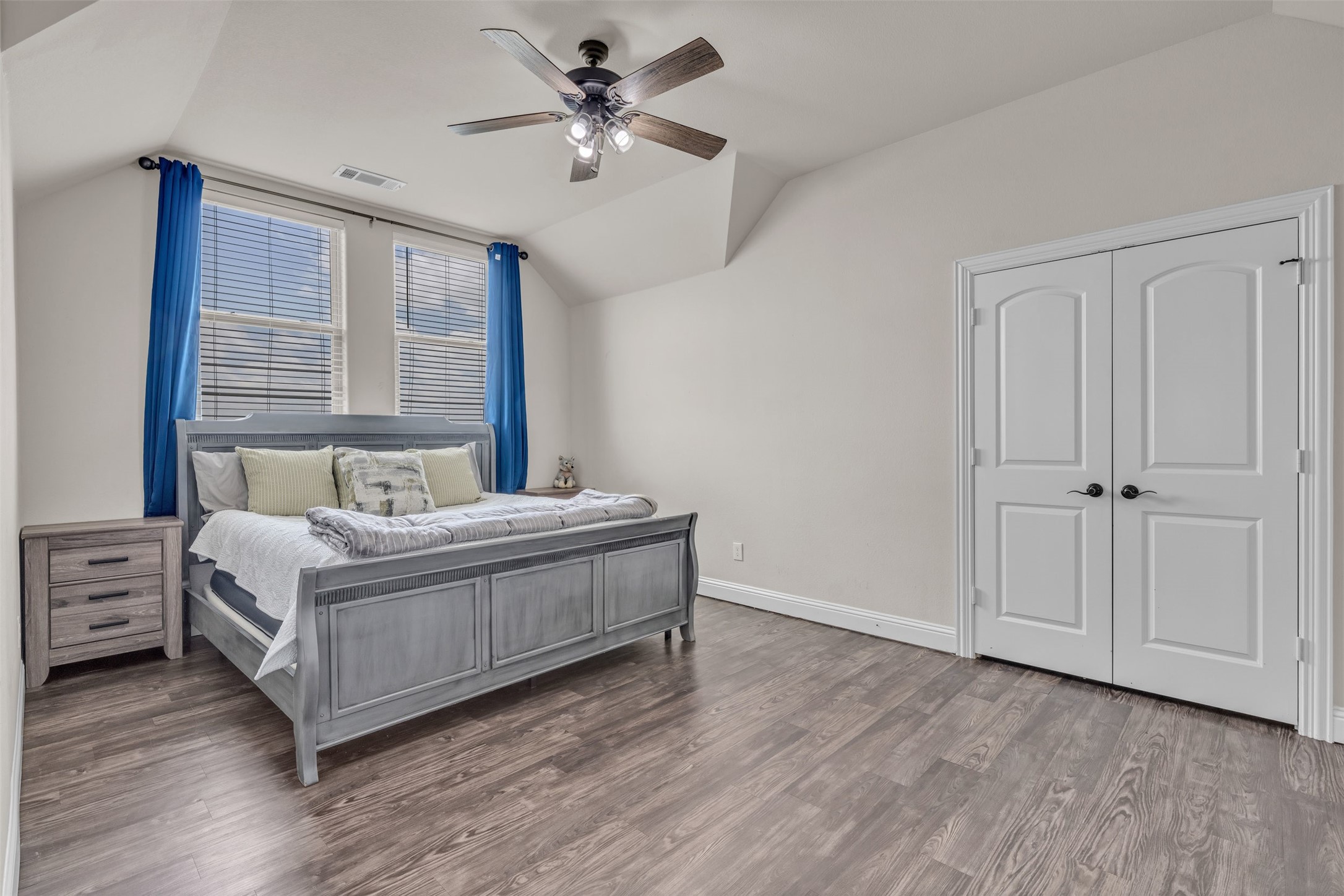 15077 Saddle Ridge Circle