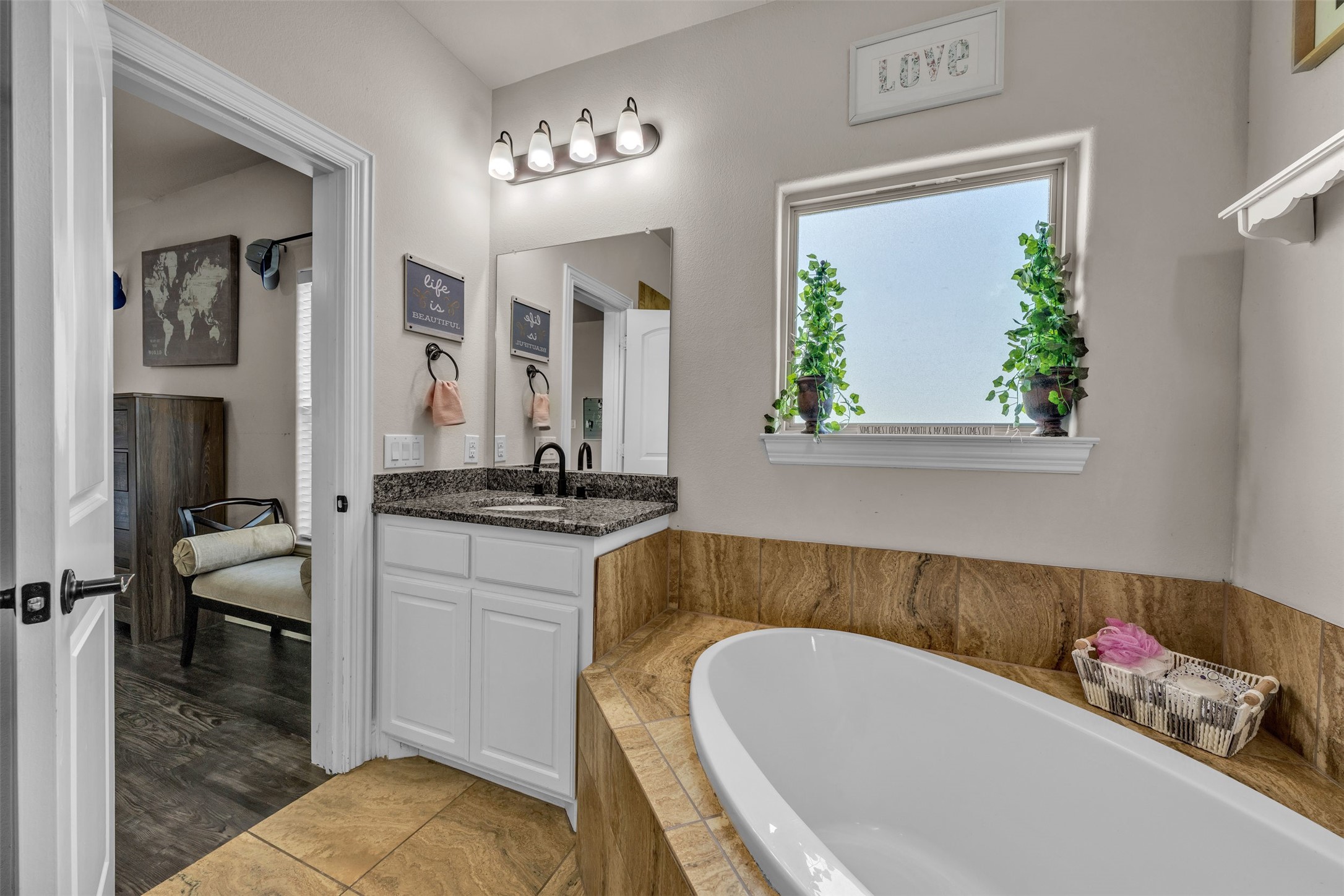 15077 Saddle Ridge Circle