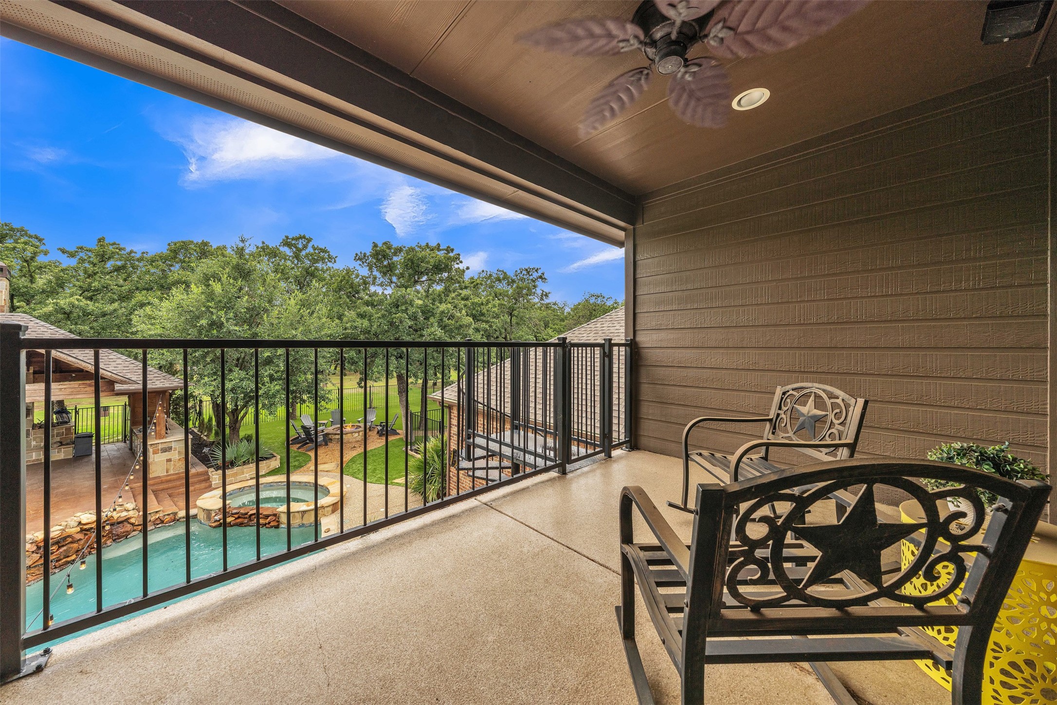 140 Eagles Peak Lane