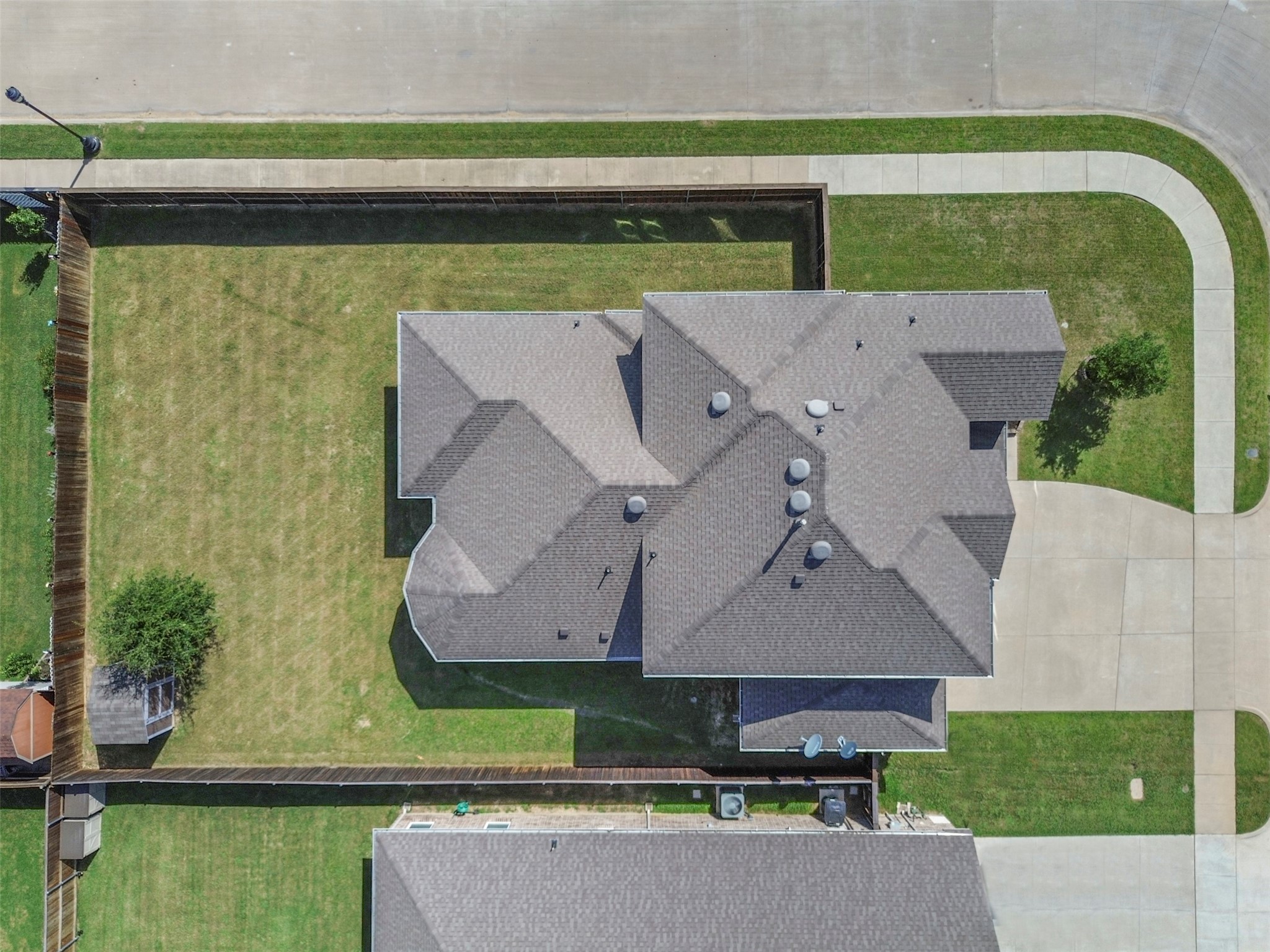 3207 Woodford Drive