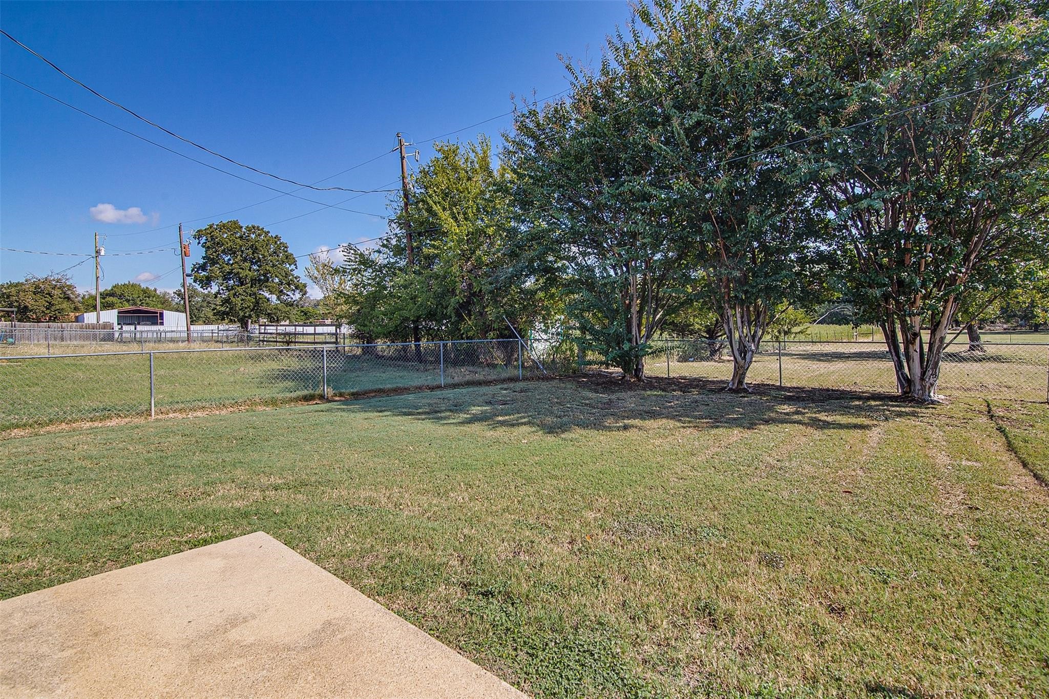 2549 E Renfro Street