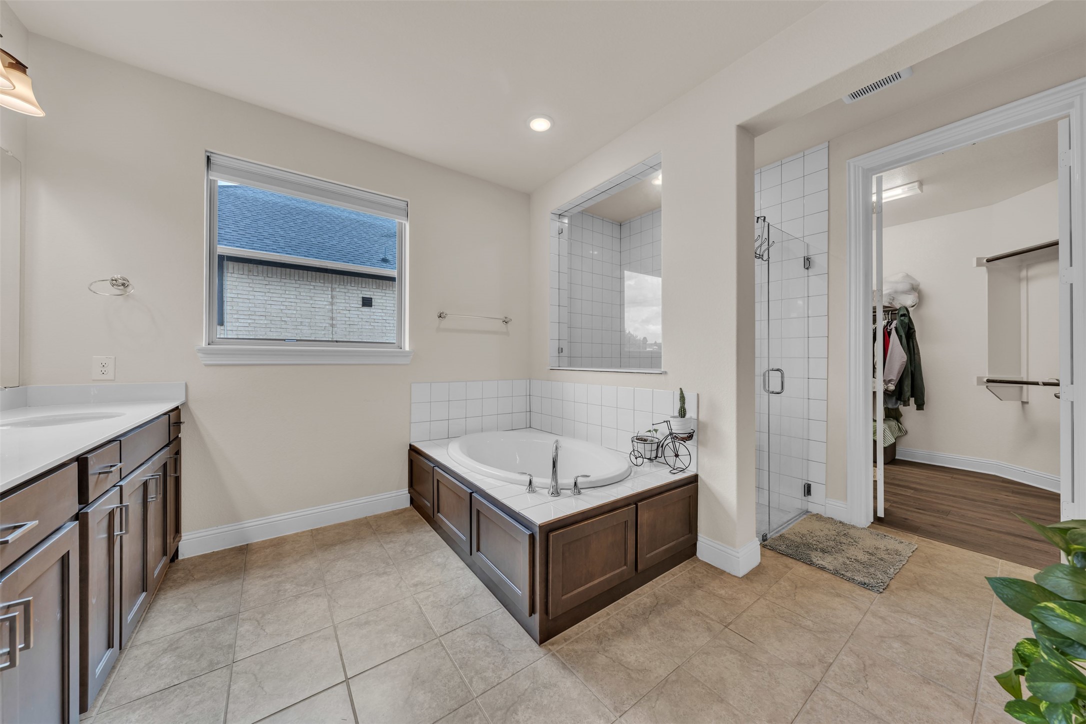 2103 Horizon Drive