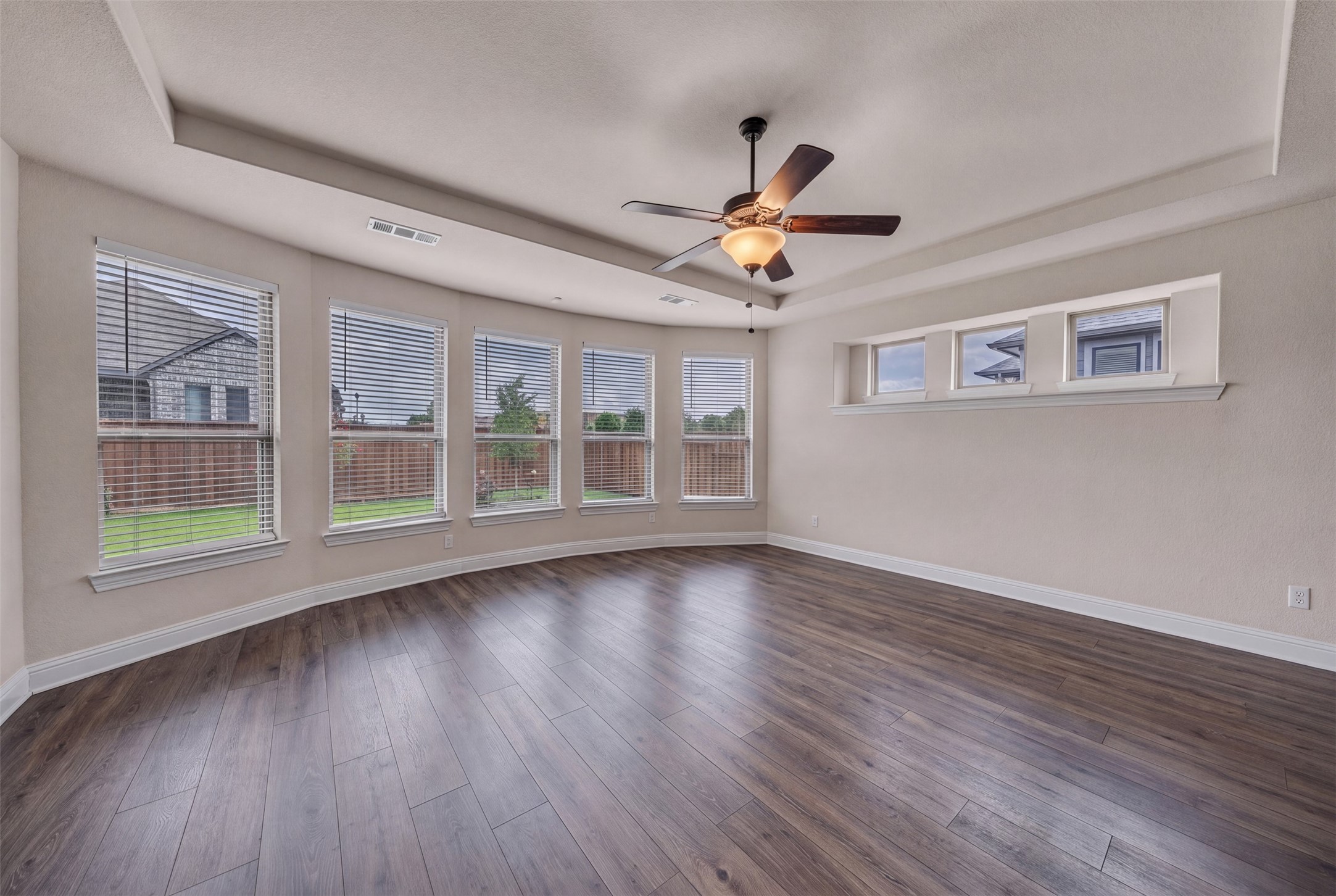 2103 Horizon Drive