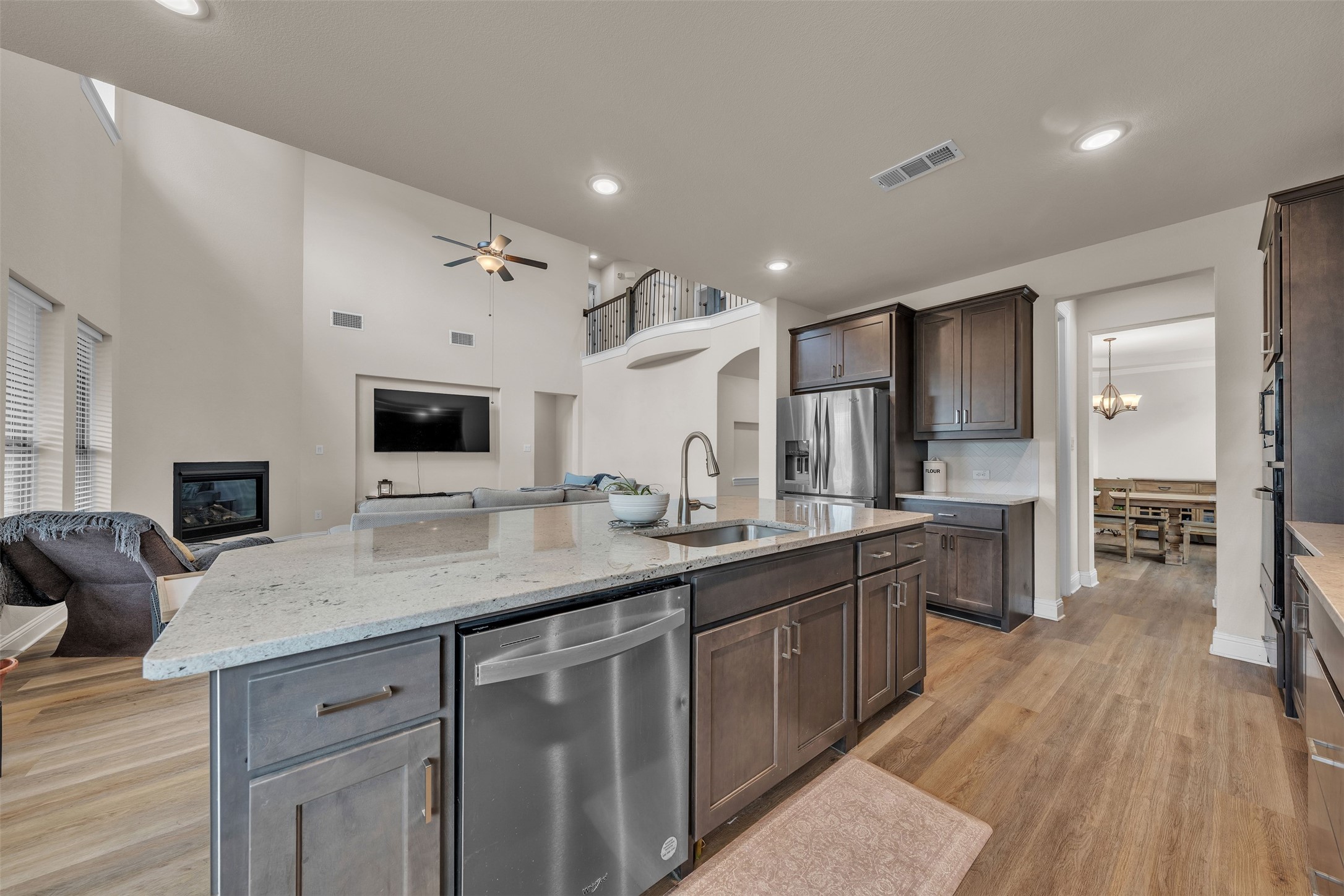 2103 Horizon Drive