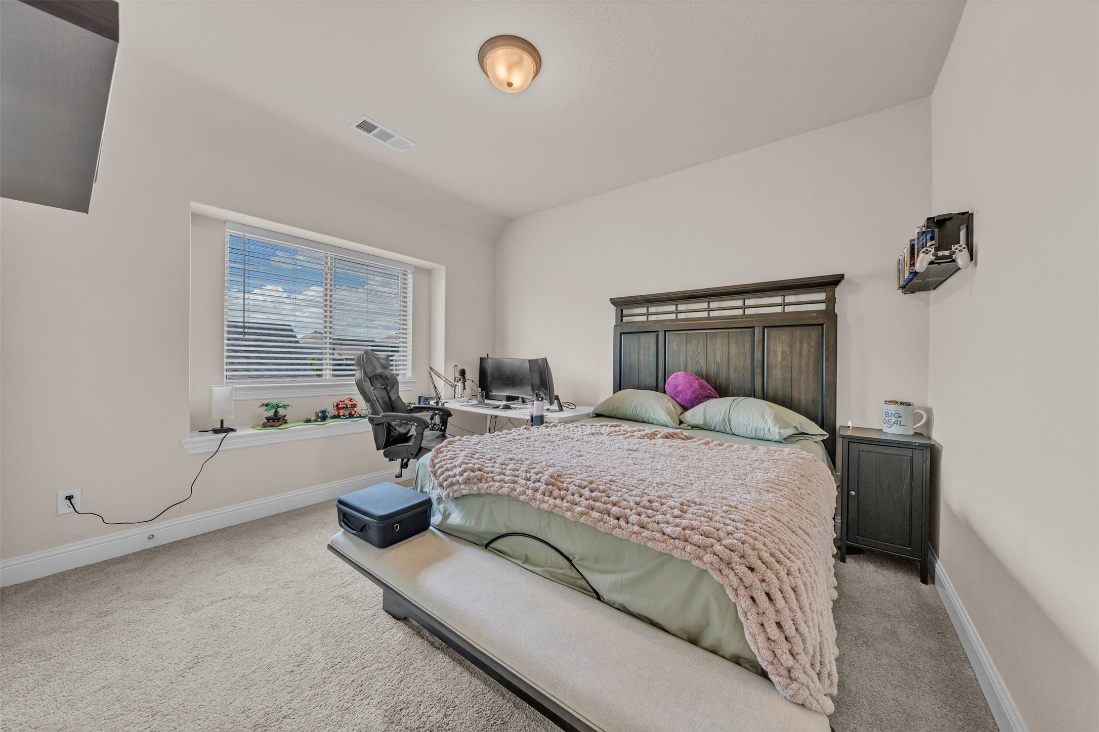 2103 Horizon Drive