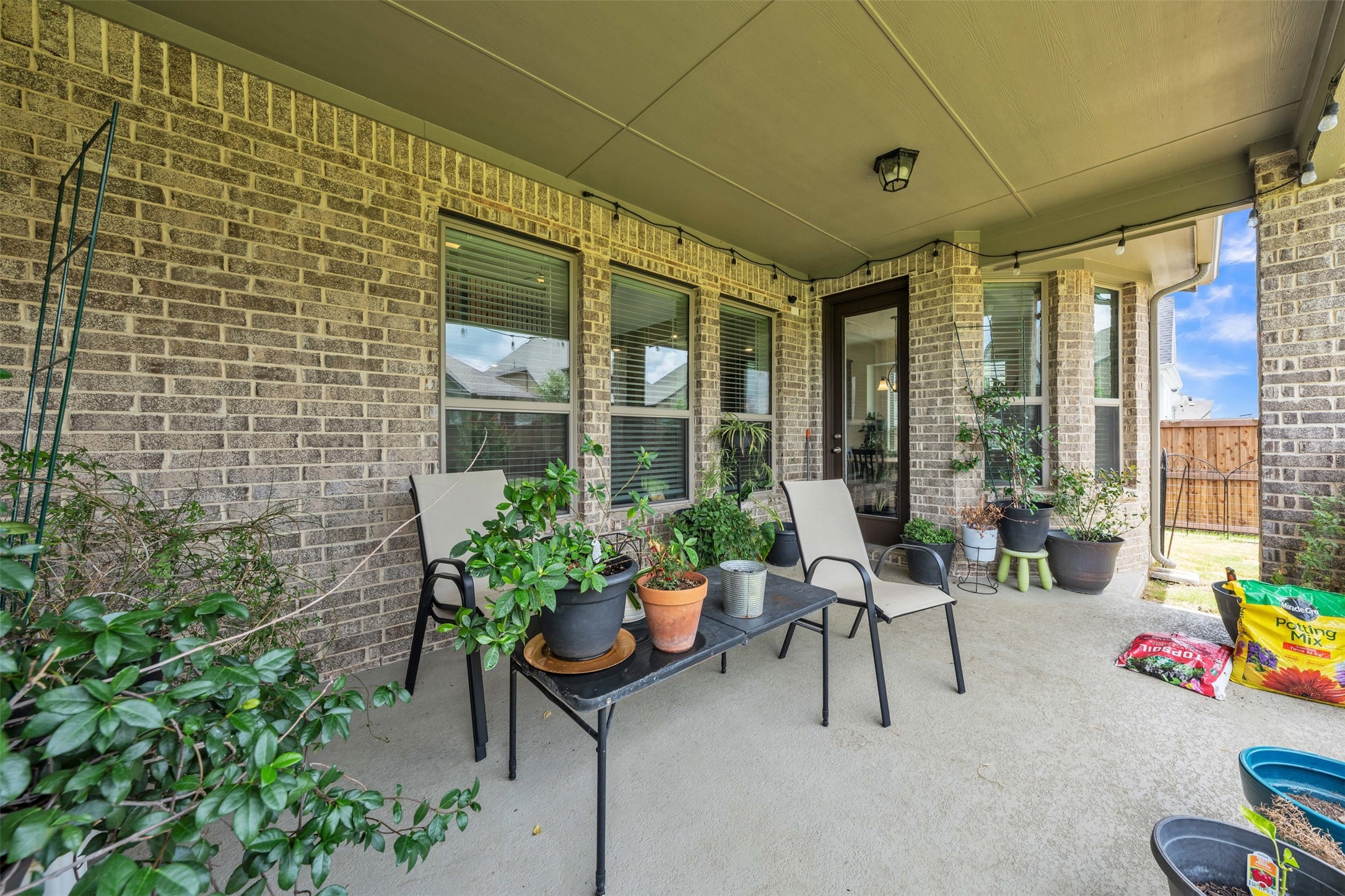 2103 Horizon Drive