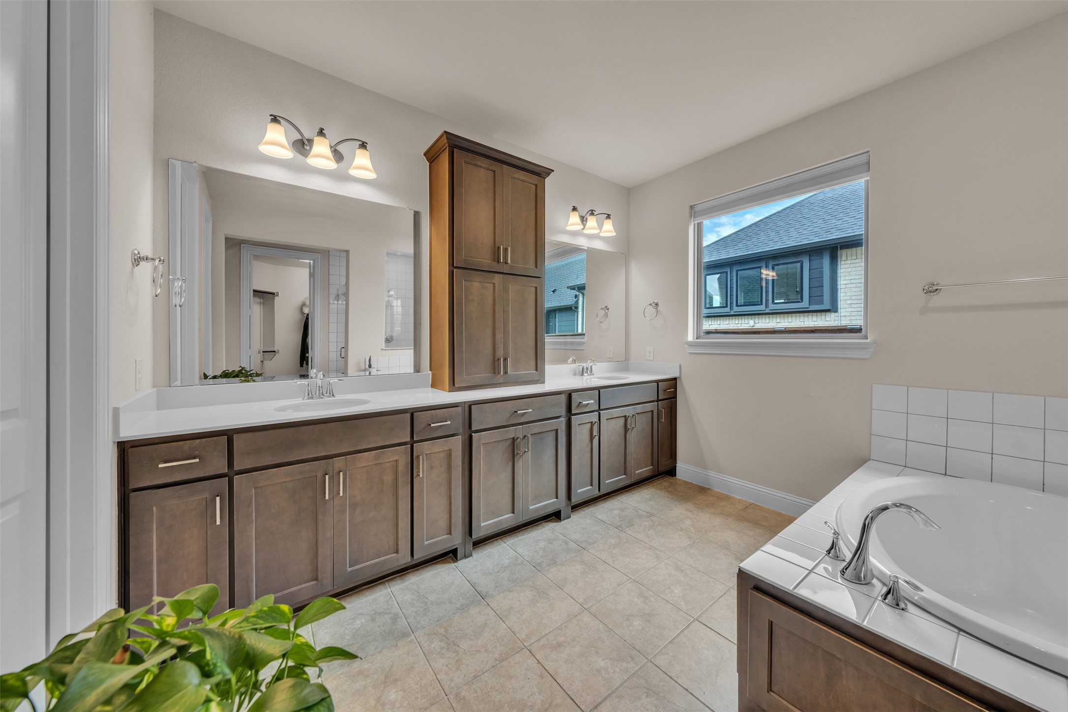 2103 Horizon Drive